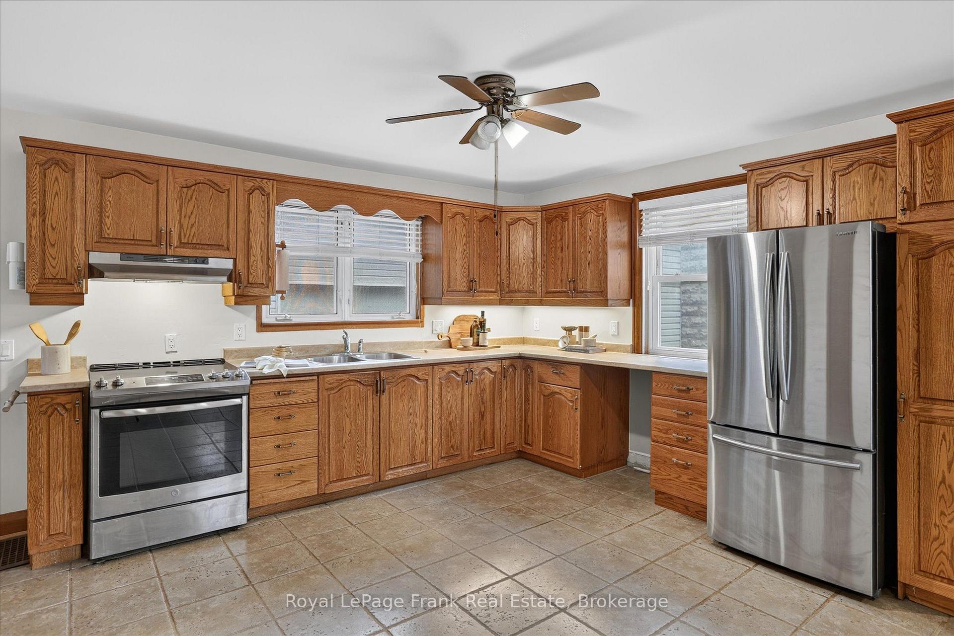 Photo 10 of 174 Sophia Street, Peterborough, Ashburnham Ward 4 — HOMEH