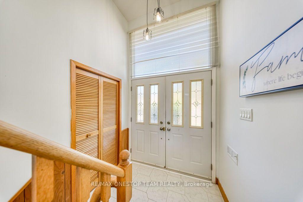 Photo 4 of 73 Houston Crescent, North York, Don Valley Village — HOMEH