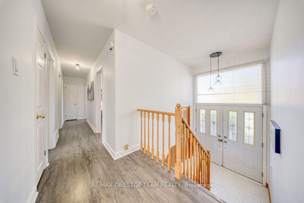 Photo 6 of 73 Houston Crescent, North York, Don Valley Village — HOMEH