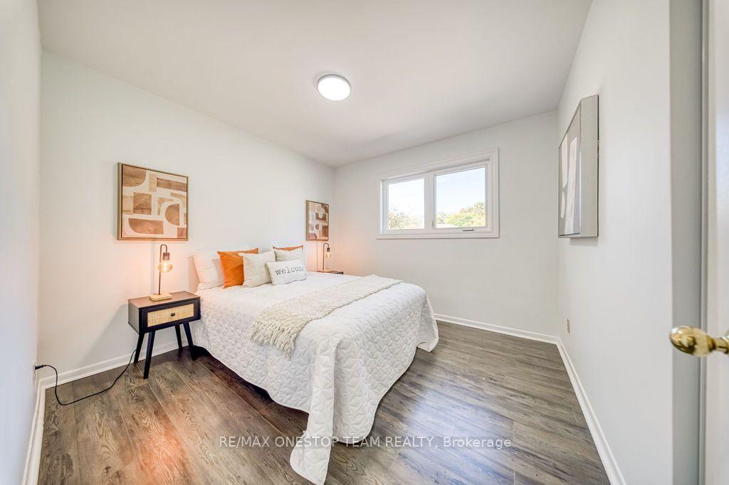 Photo 22 of 73 Houston Crescent, North York, Don Valley Village — HOMEH