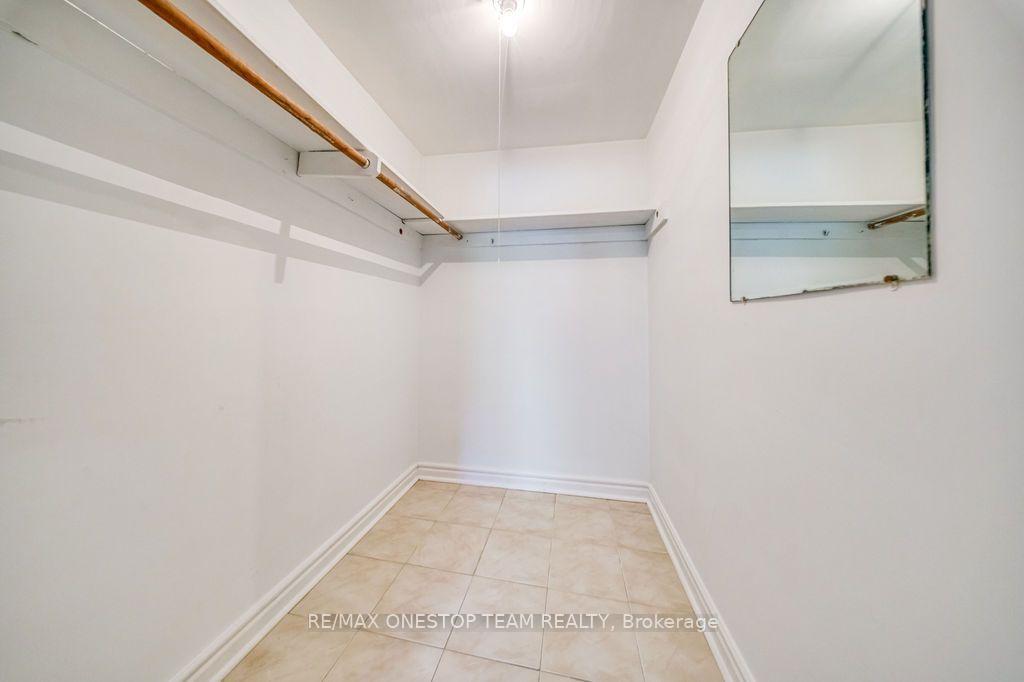 Photo 33 of 73 Houston Crescent, North York, Don Valley Village — HOMEH