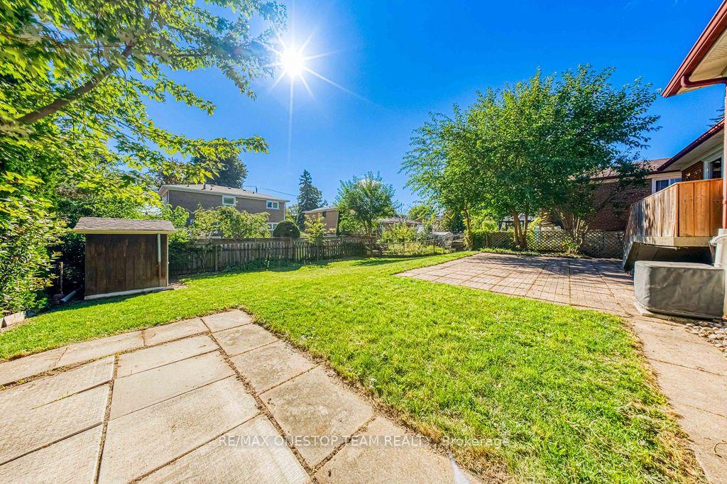 Photo 38 of 73 Houston Crescent, North York, Don Valley Village — HOMEH