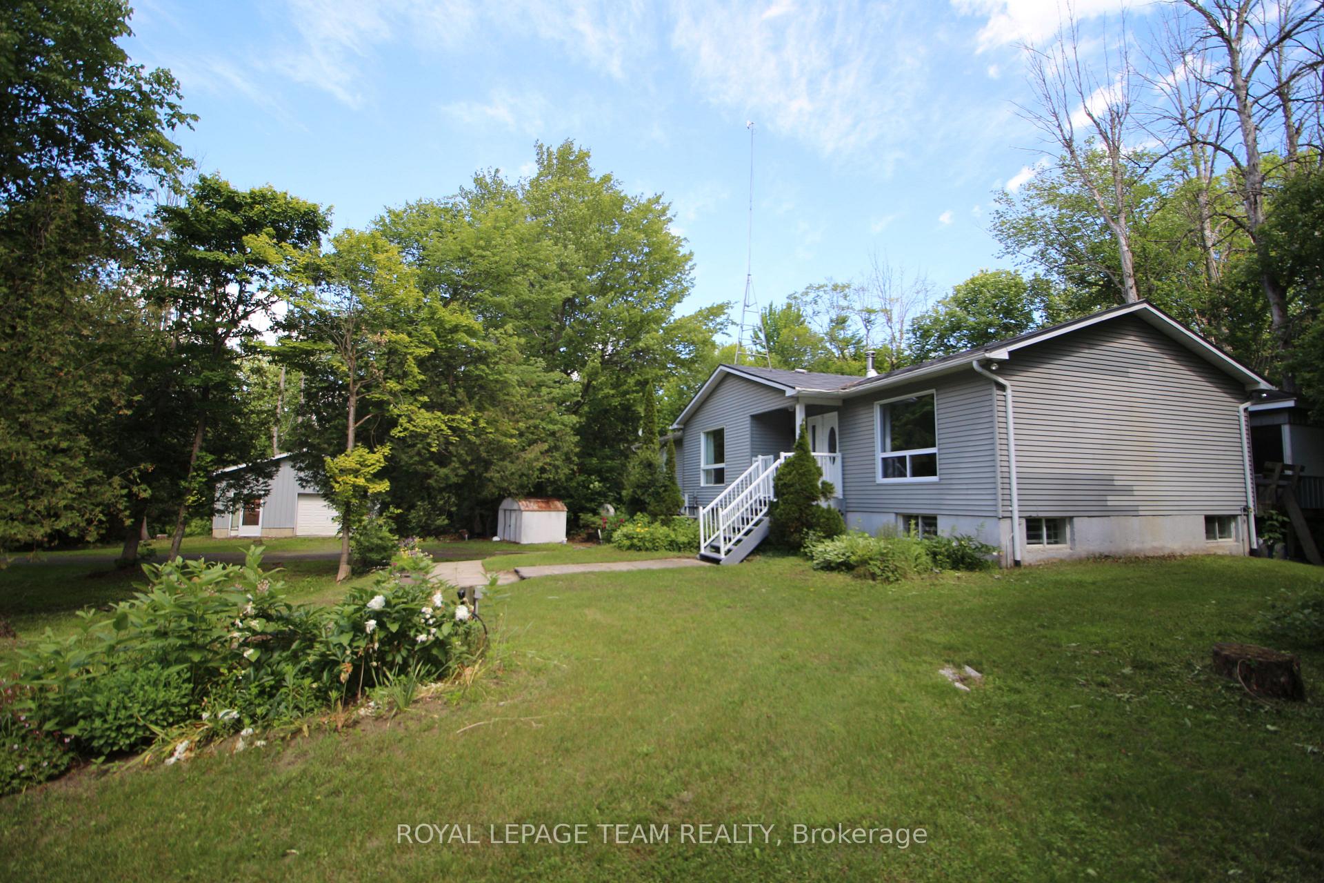 Photo 3 of 214 Arcand Road, North Grenville, North Grenville Twp (Kemptville East) — HOMEH