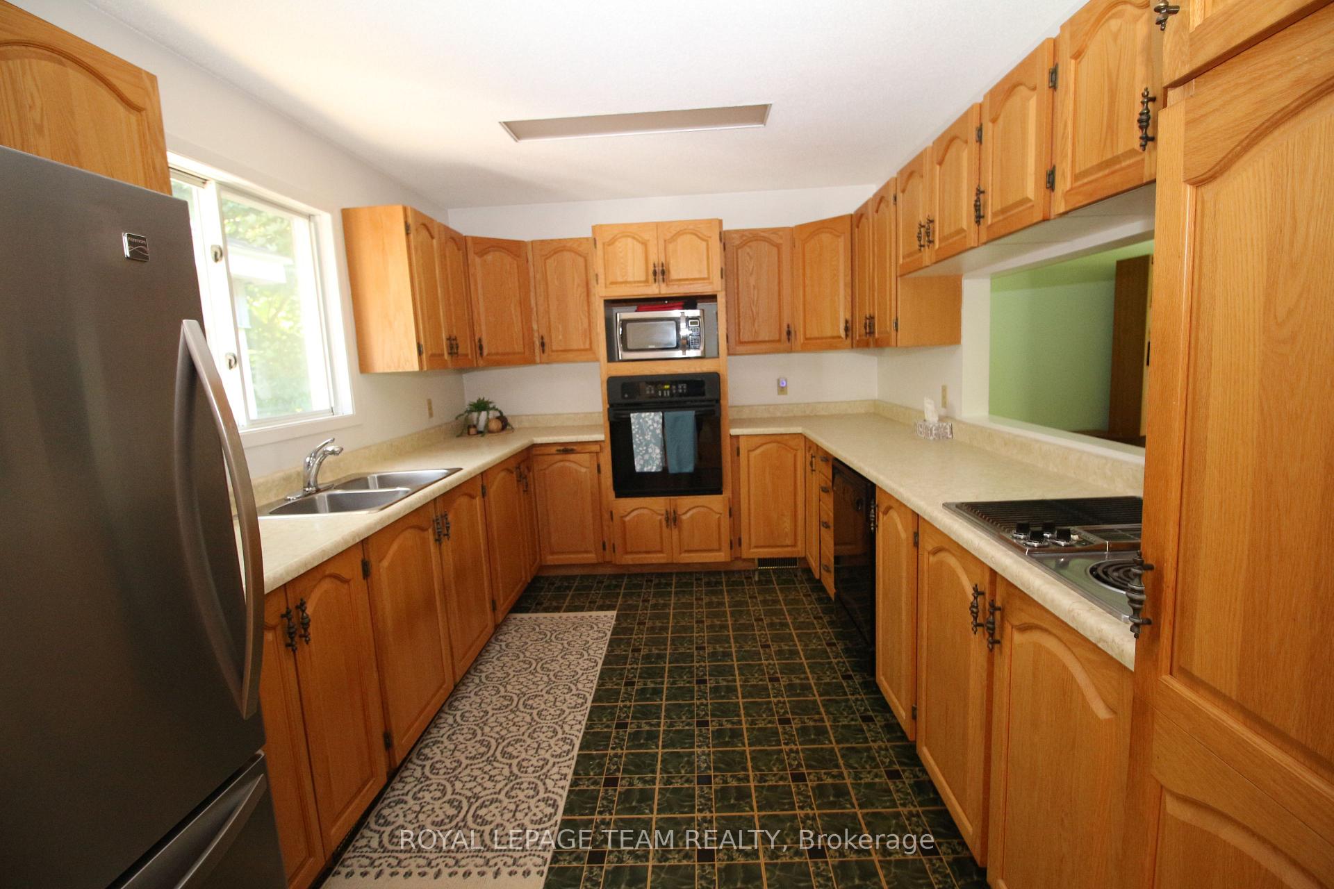 Photo 10 of 214 Arcand Road, North Grenville, North Grenville Twp (Kemptville East) — HOMEH