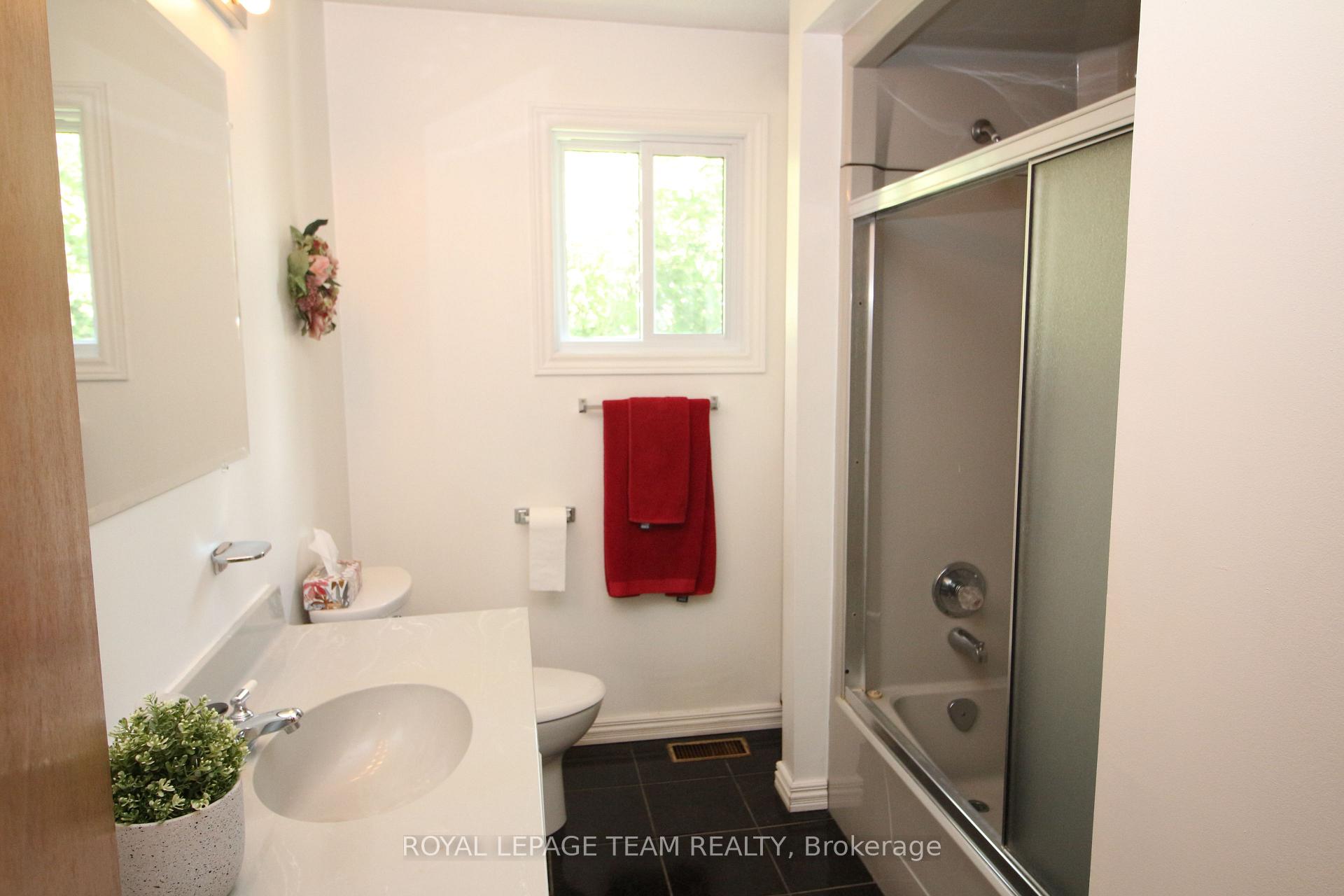 Photo 14 of 214 Arcand Road, North Grenville, North Grenville Twp (Kemptville East) — HOMEH