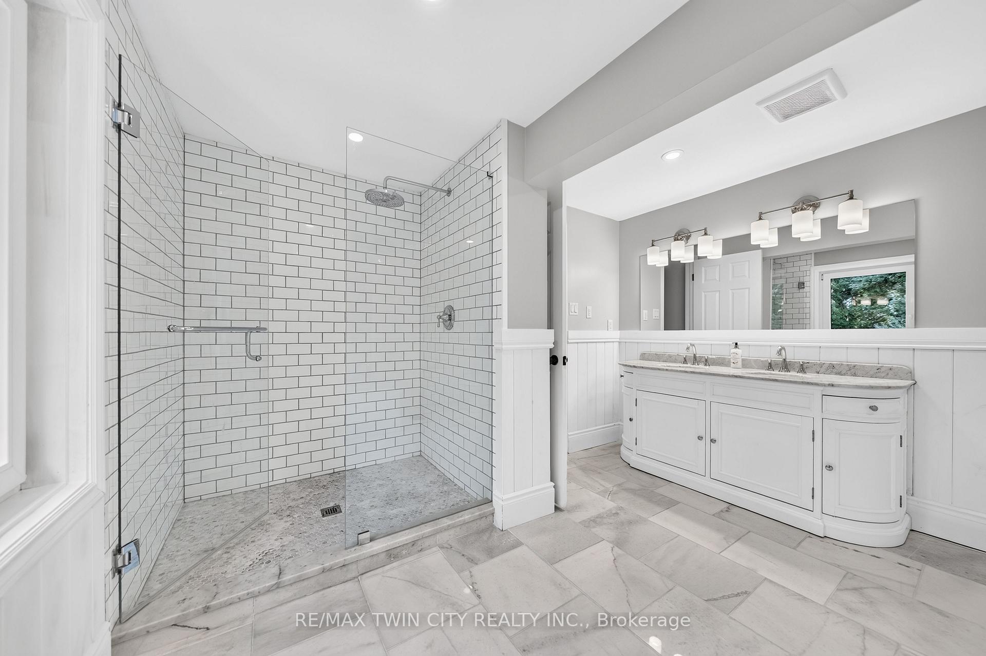 Photo 62 of 50 Roehampton Court, Kitchener, Stanley Park — HOMEH