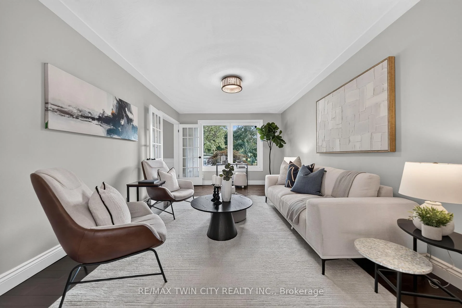 Photo 15 of 50 Roehampton Court, Kitchener, Stanley Park — HOMEH