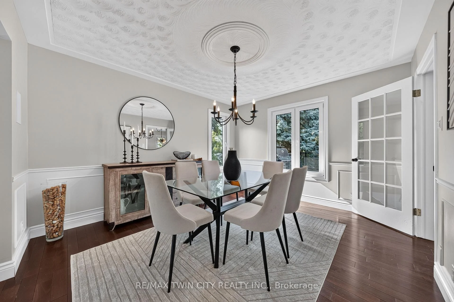 Photo 19 of 50 Roehampton Court, Kitchener, Stanley Park — HOMEH