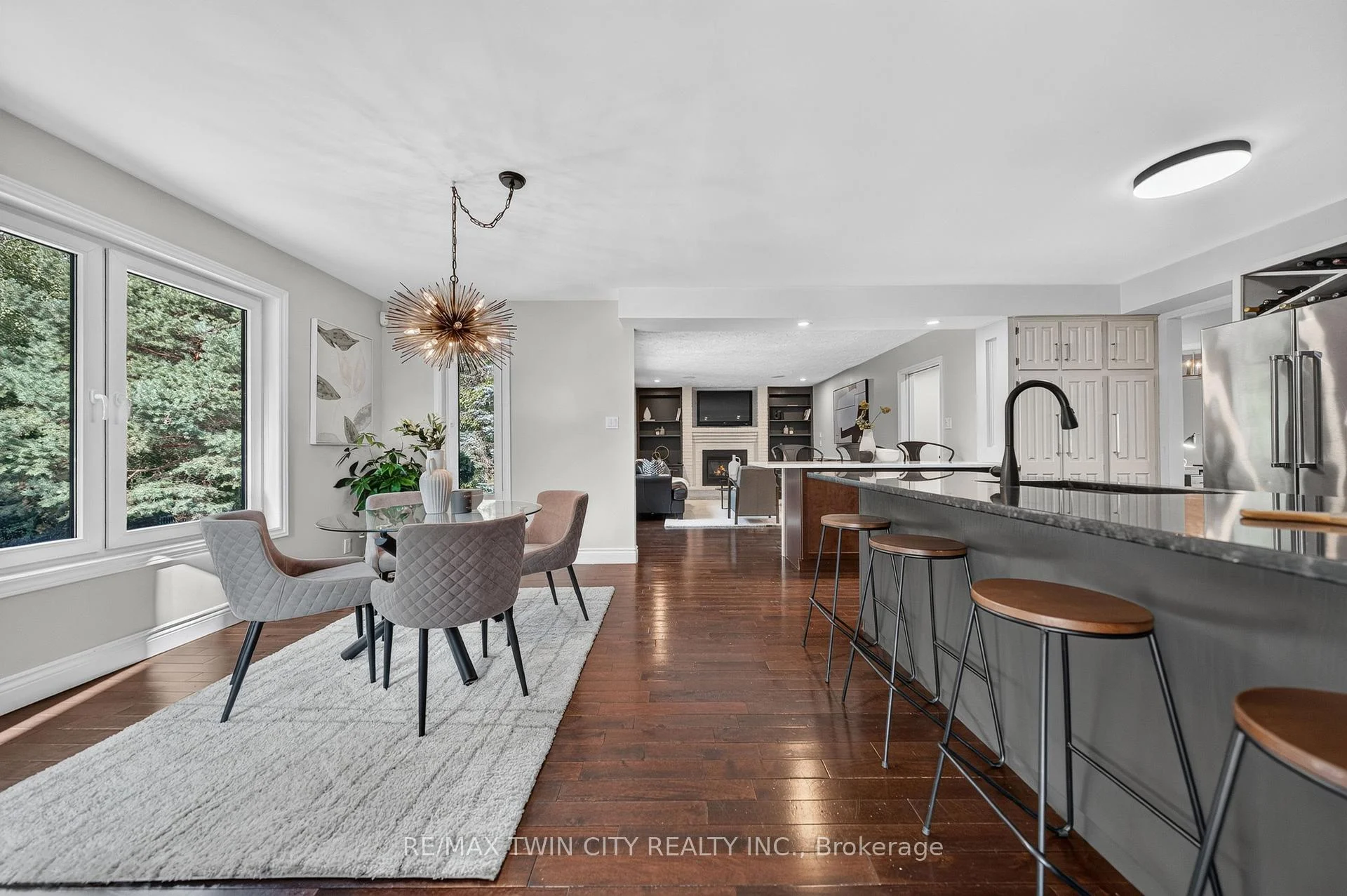 Photo 23 of 50 Roehampton Court, Kitchener, Stanley Park — HOMEH