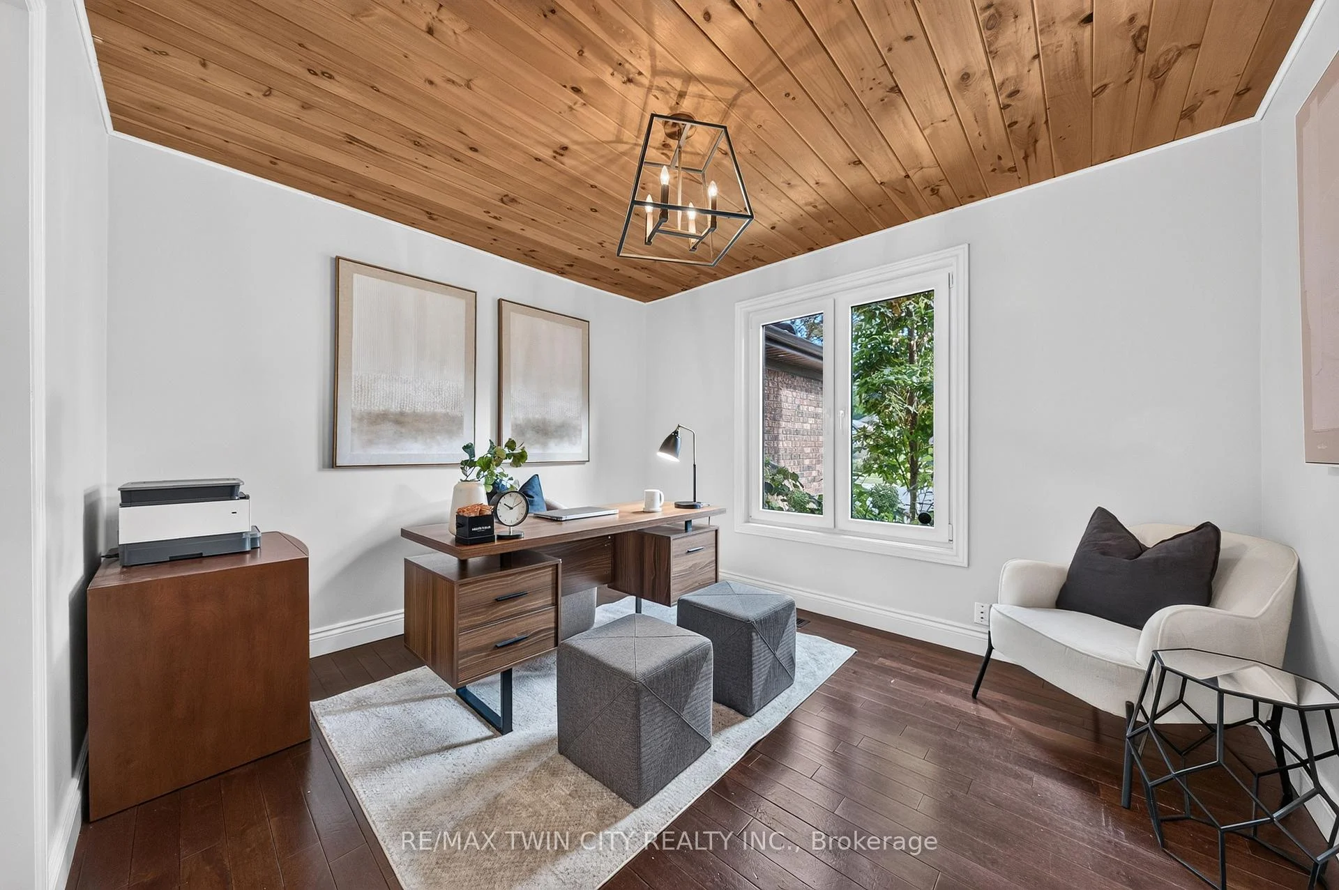 Photo 40 of 50 Roehampton Court, Kitchener, Stanley Park — HOMEH