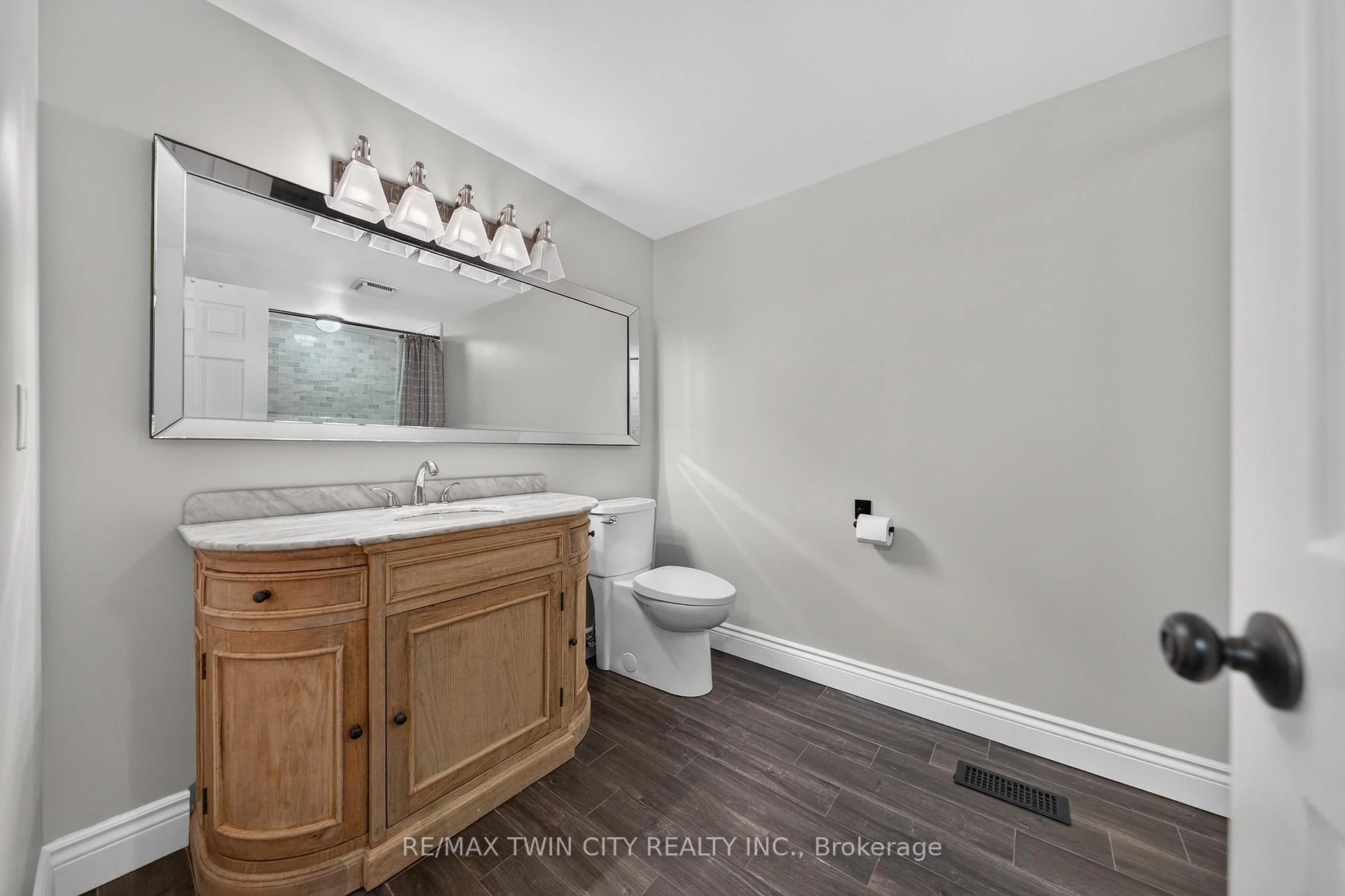 Photo 65 of 50 Roehampton Court, Kitchener, Stanley Park — HOMEH