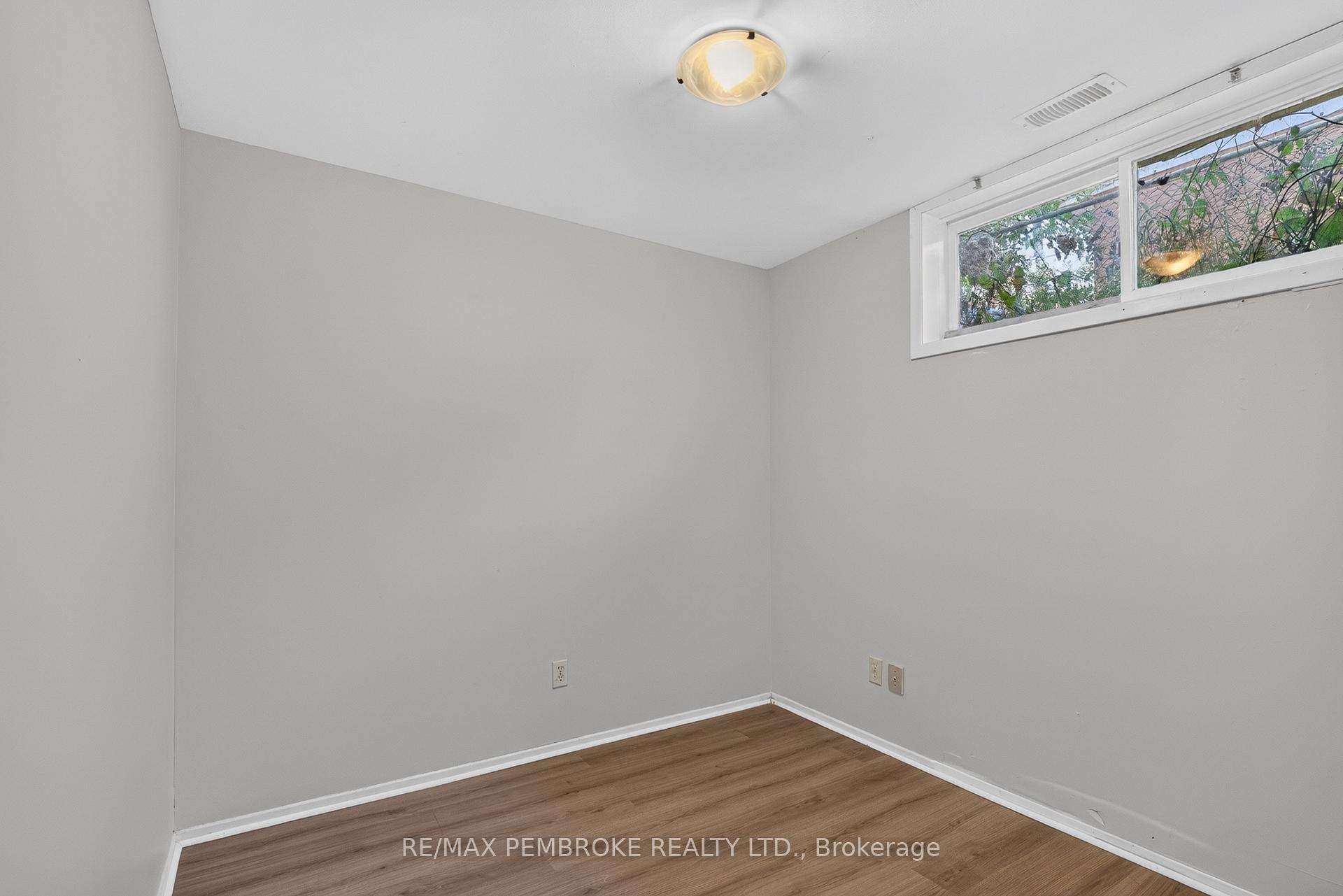 Photo 41 of 14 Roy Street, Petawawa, Petawawa — HOMEH