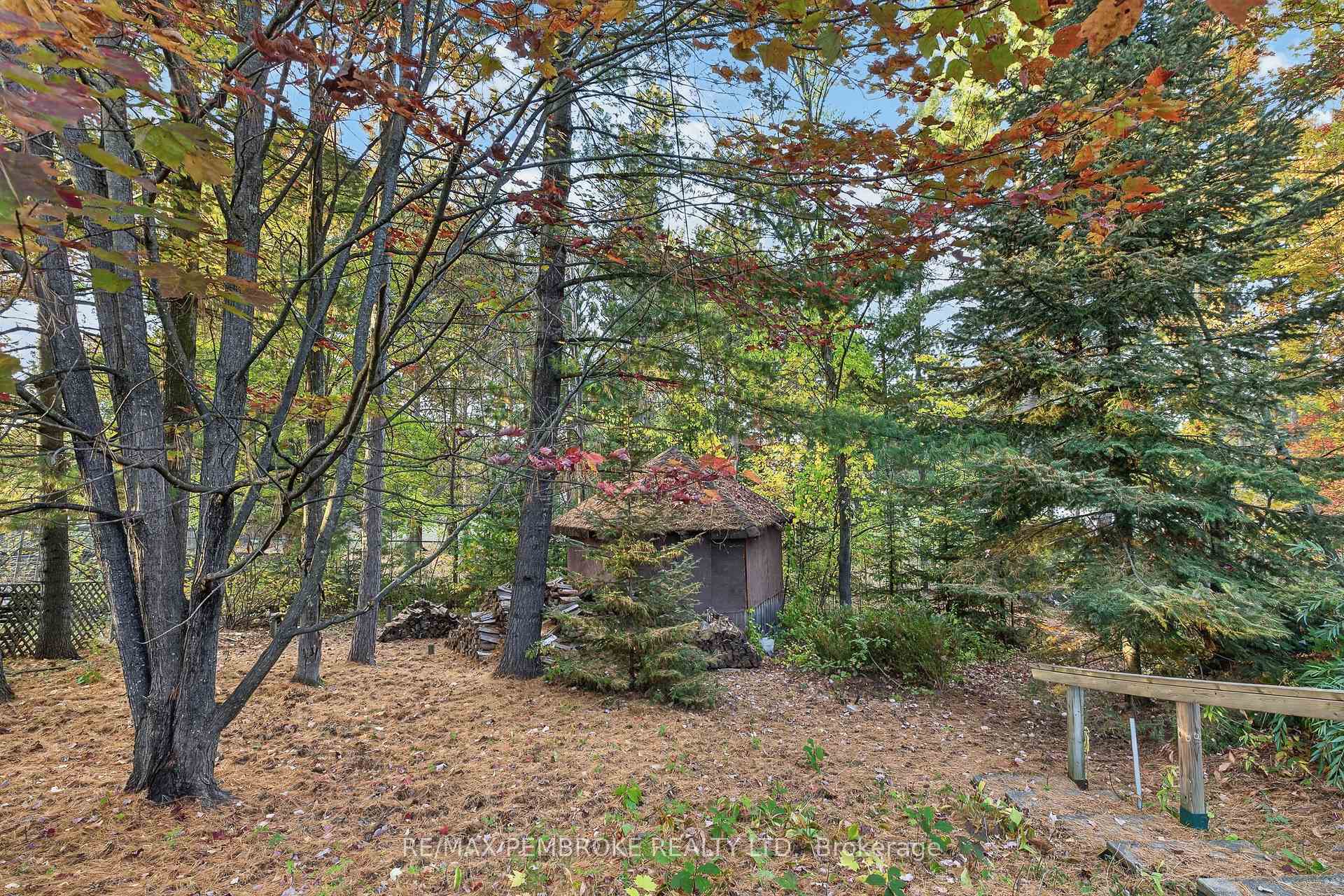 Photo 49 of 14 Roy Street, Petawawa, Petawawa — HOMEH