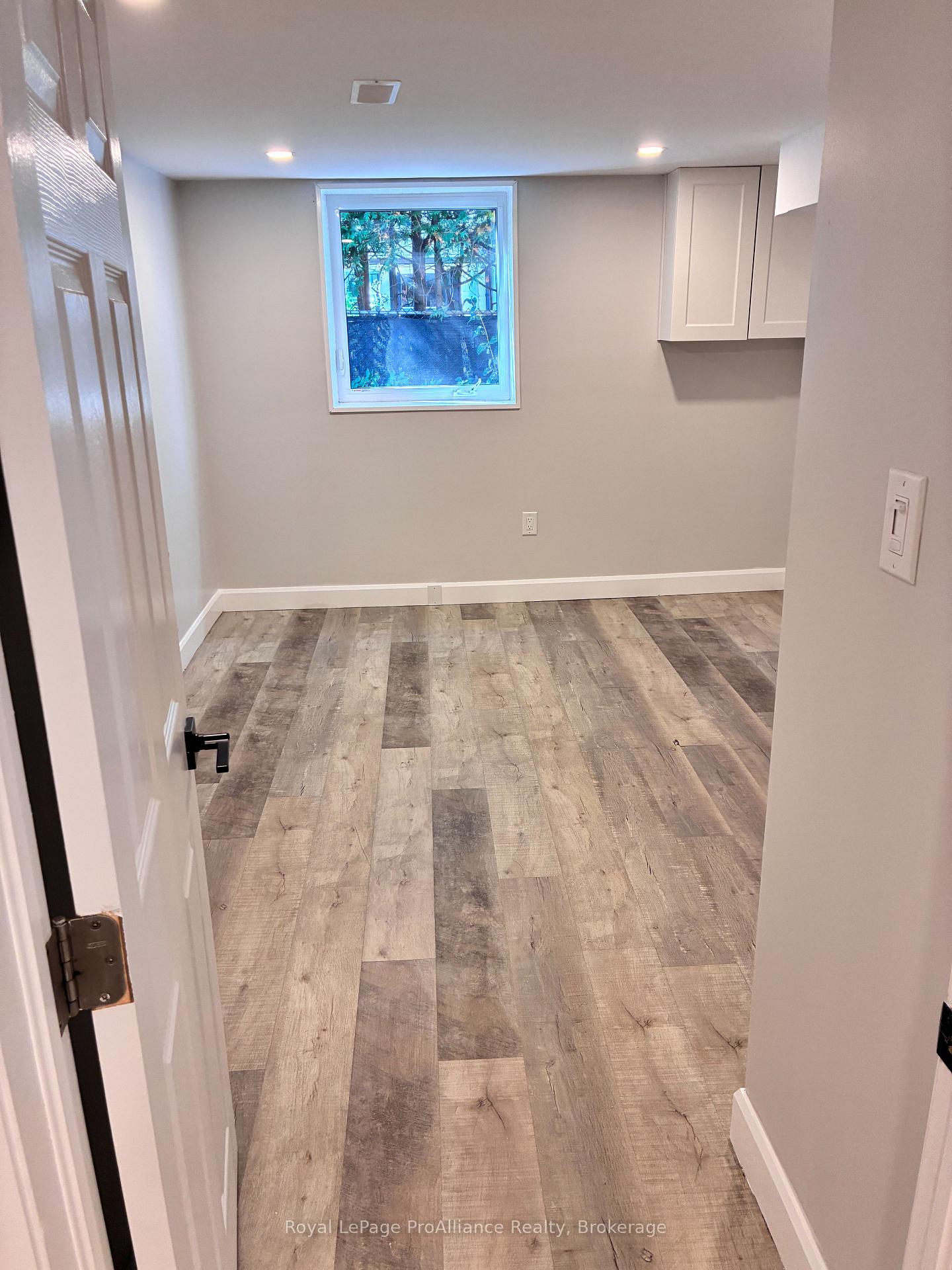 Photo 5 of Unit B, 44 North Park Gardens, Belleville, Belleville Ward — HOMEH