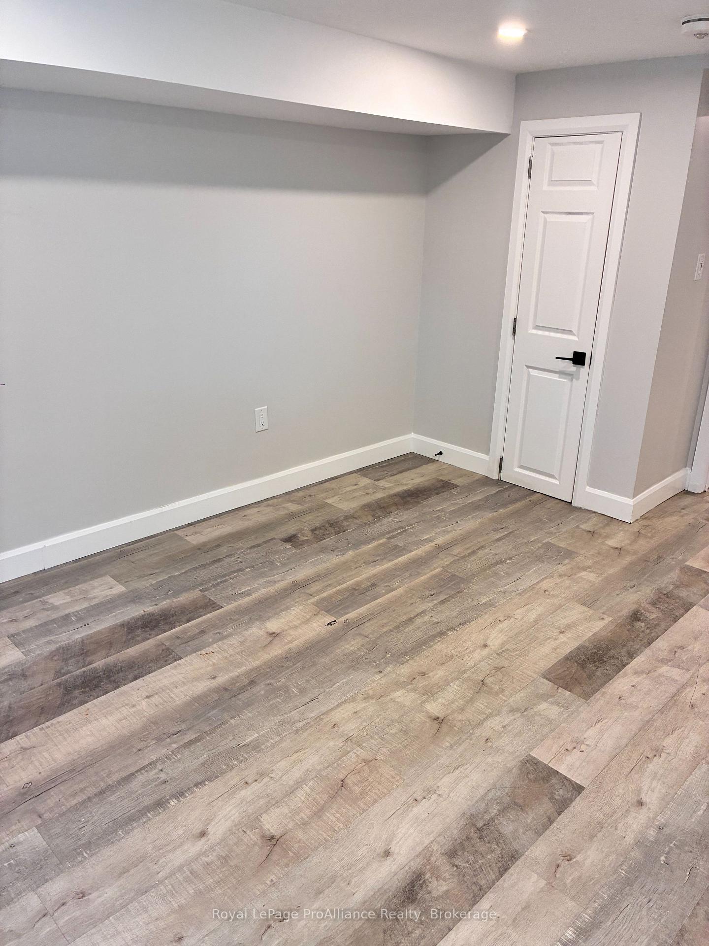 Photo 6 of Unit B, 44 North Park Gardens, Belleville, Belleville Ward — HOMEH
