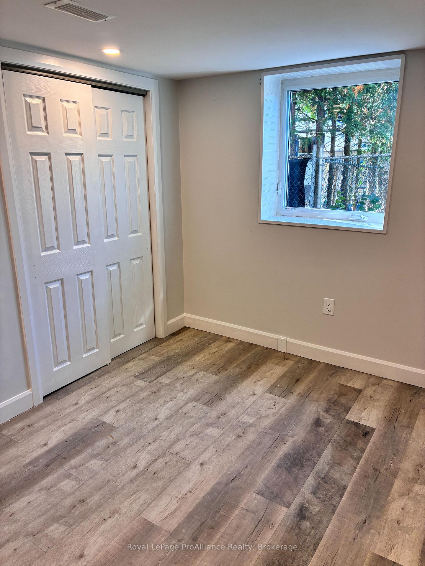 Photo 8 of Unit B, 44 North Park Gardens, Belleville, Belleville Ward — HOMEH