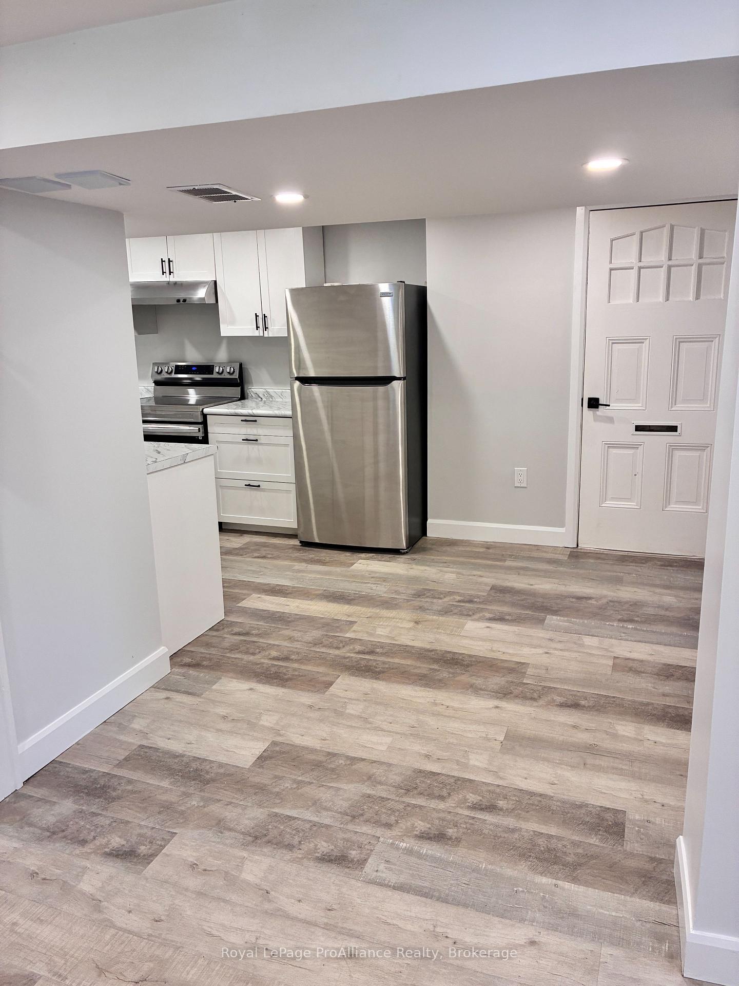 Photo 9 of Unit B, 44 North Park Gardens, Belleville, Belleville Ward — HOMEH