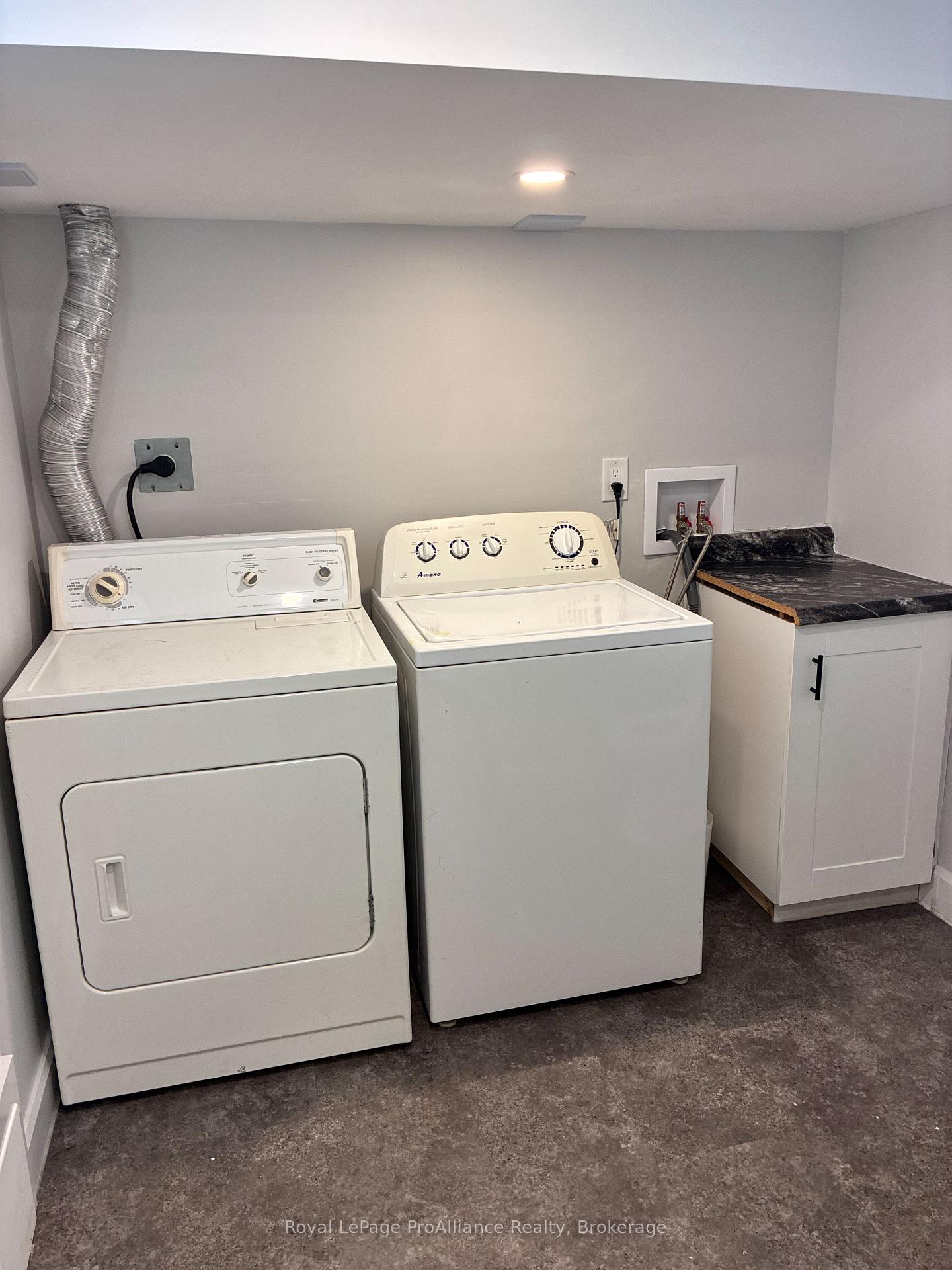 Photo 16 of Unit B, 44 North Park Gardens, Belleville, Belleville Ward — HOMEH
