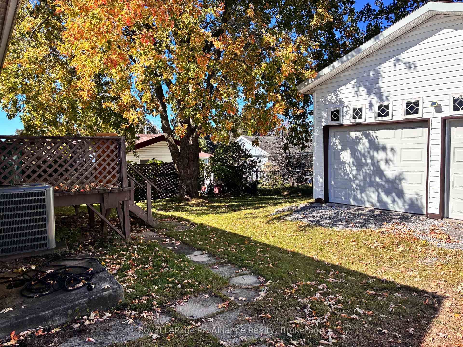 Photo 18 of Unit B, 44 North Park Gardens, Belleville, Belleville Ward — HOMEH
