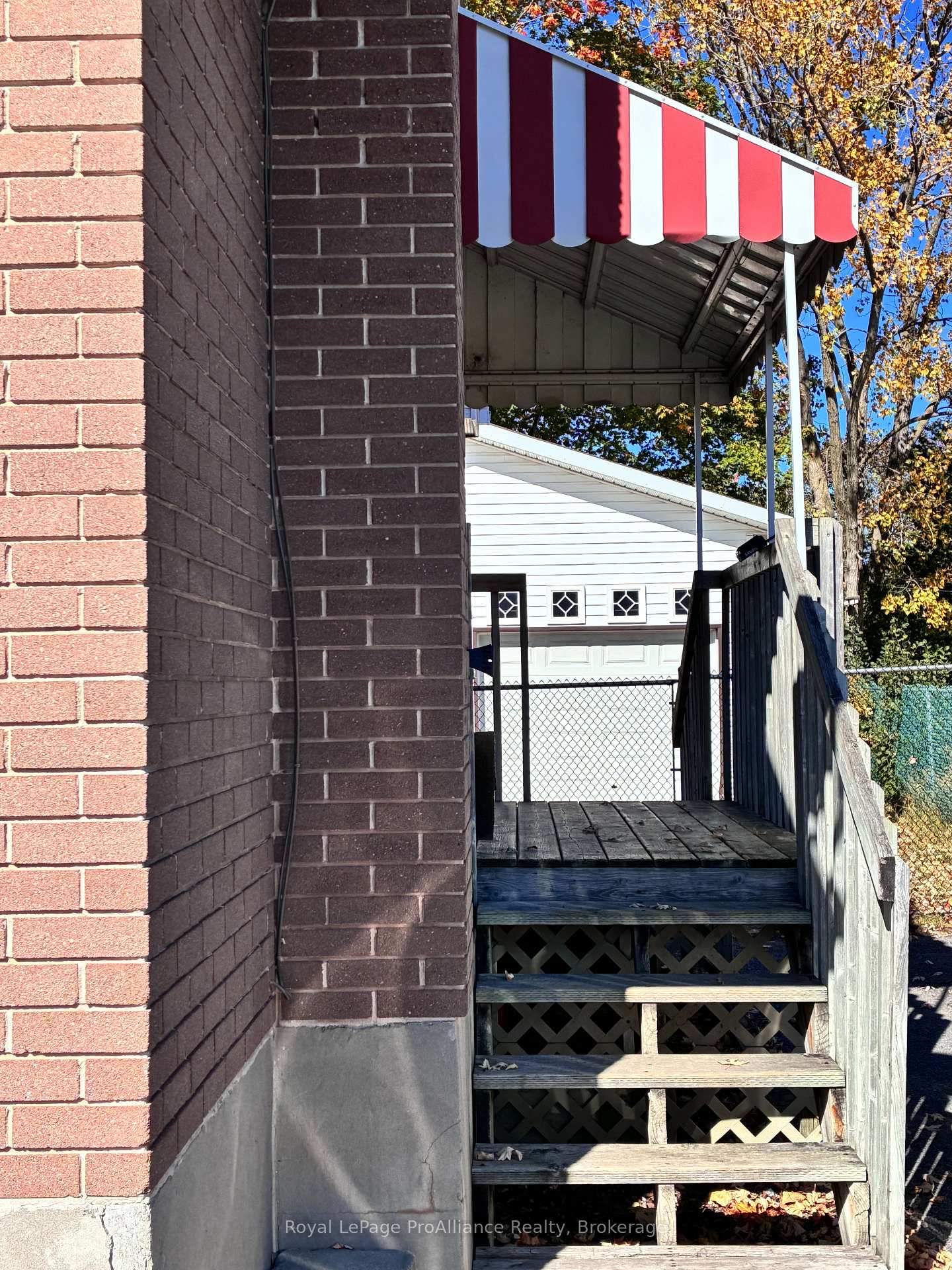 Photo 19 of Unit B, 44 North Park Gardens, Belleville, Belleville Ward — HOMEH