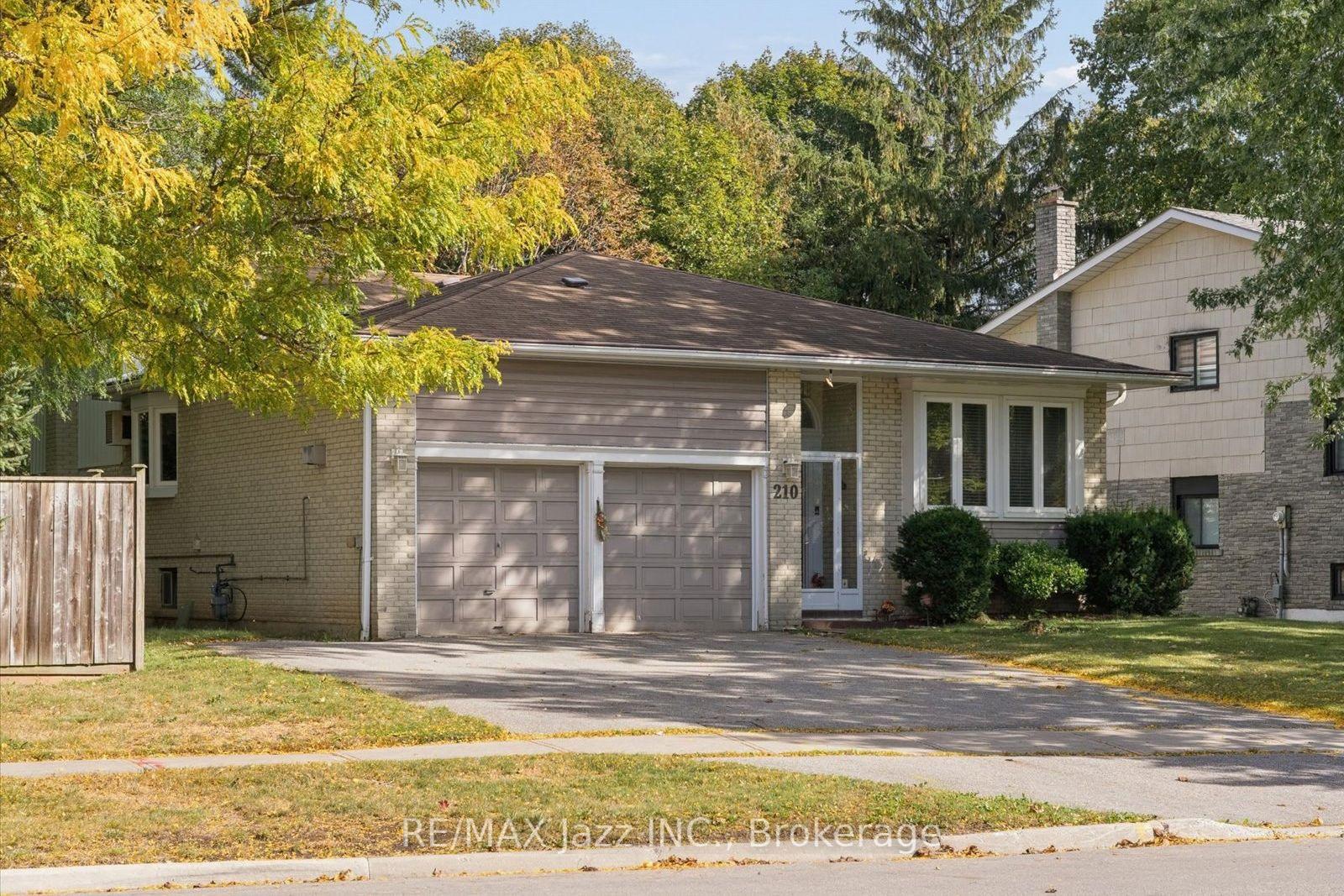 Photo 1 of 210 Murray Drive, Aurora, Aurora Highlands — HOMEH
