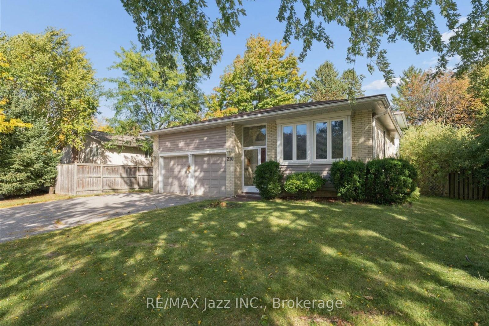 Photo 5 of 210 Murray Drive, Aurora, Aurora Highlands — HOMEH