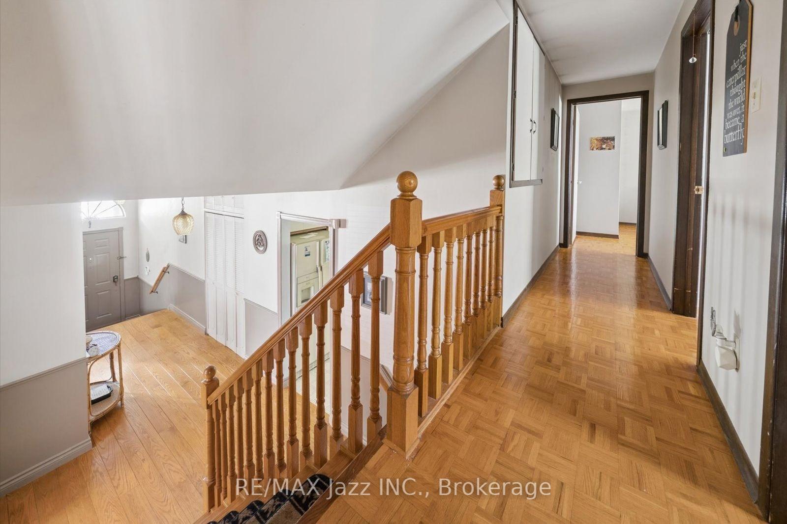 Photo 18 of 210 Murray Drive, Aurora, Aurora Highlands — HOMEH