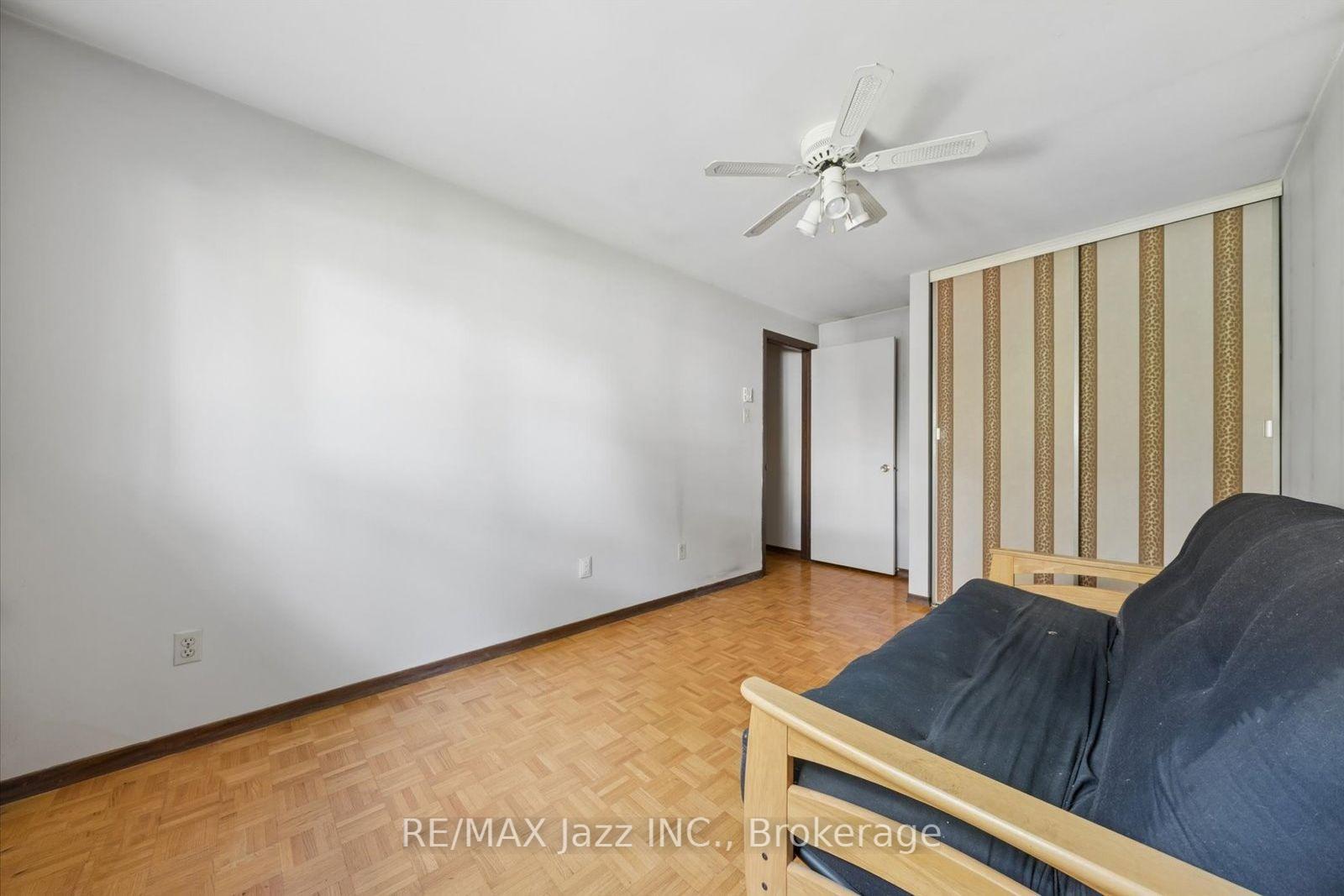 Photo 25 of 210 Murray Drive, Aurora, Aurora Highlands — HOMEH