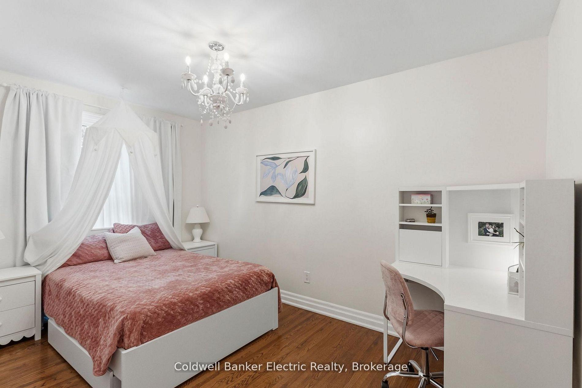 Photo 13 of 326 Cochrane Street, Whitby, Rural Whitby — HOMEH