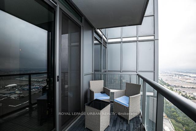 Photo 12 of Unit LPH16, 7895 Jane Street, Vaughan, Concord — HOMEH