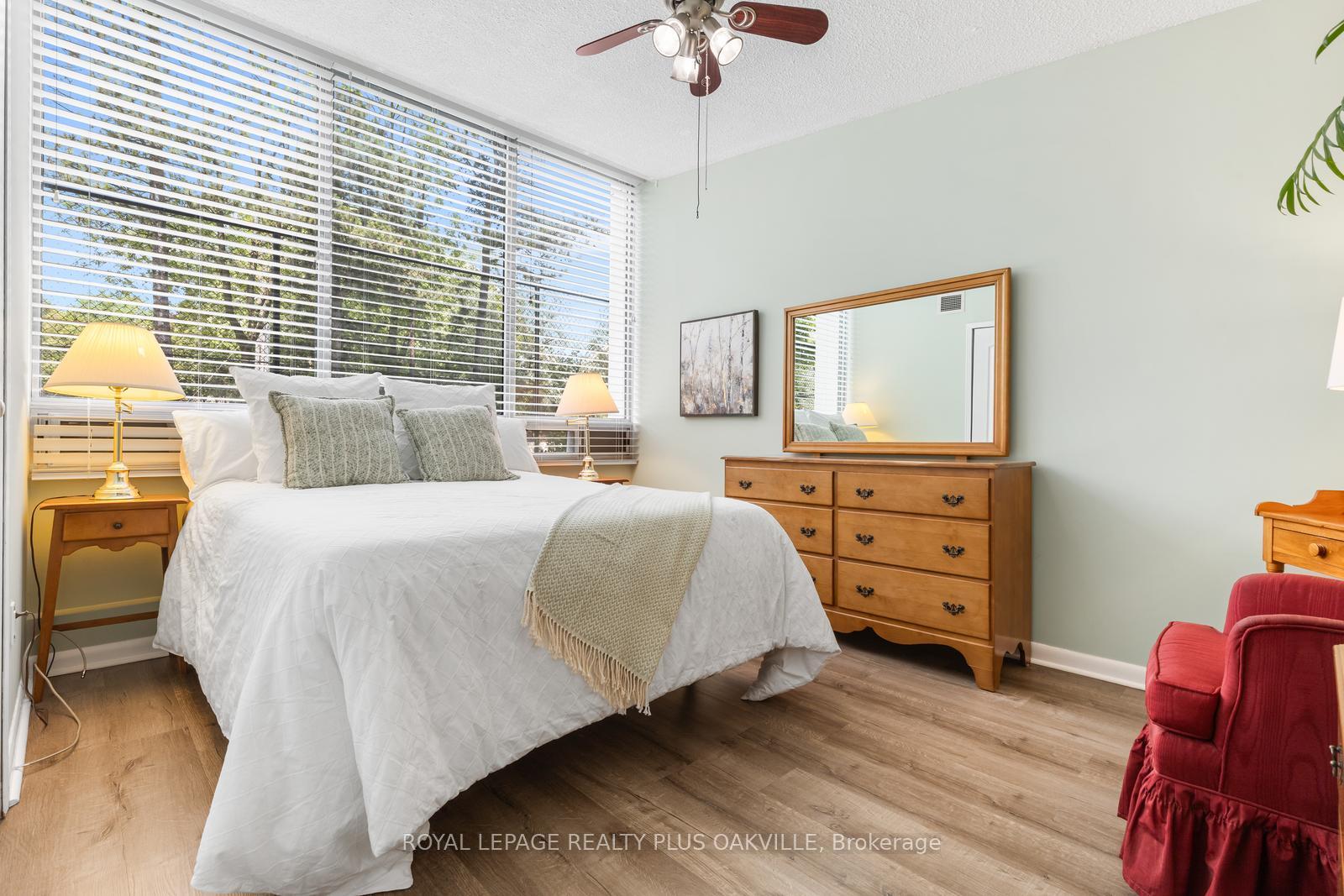 Photo 20 of Unit 102, 2175 Marine Drive, Oakville, Bronte — HOMEH