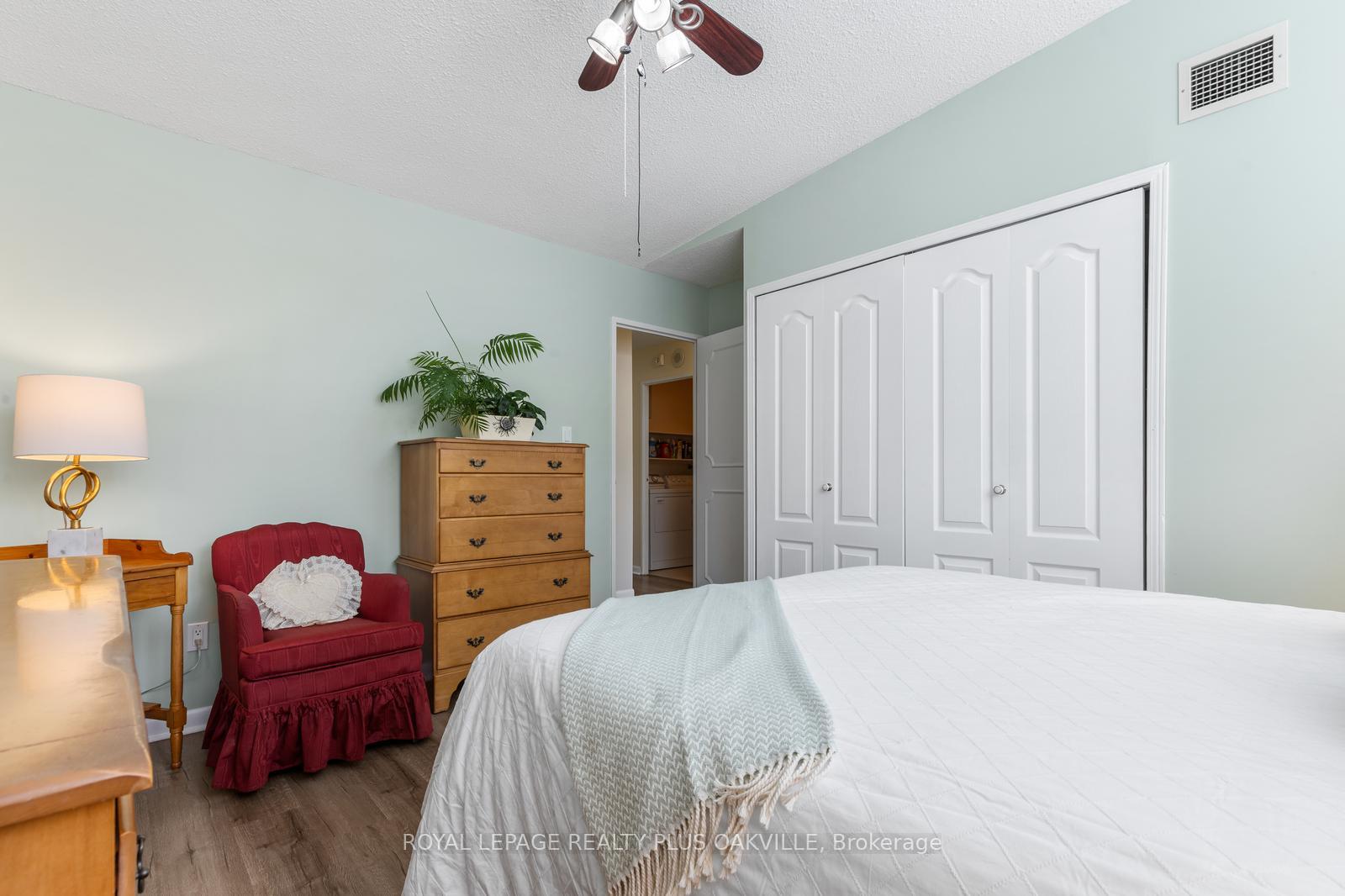 Photo 21 of Unit 102, 2175 Marine Drive, Oakville, Bronte — HOMEH