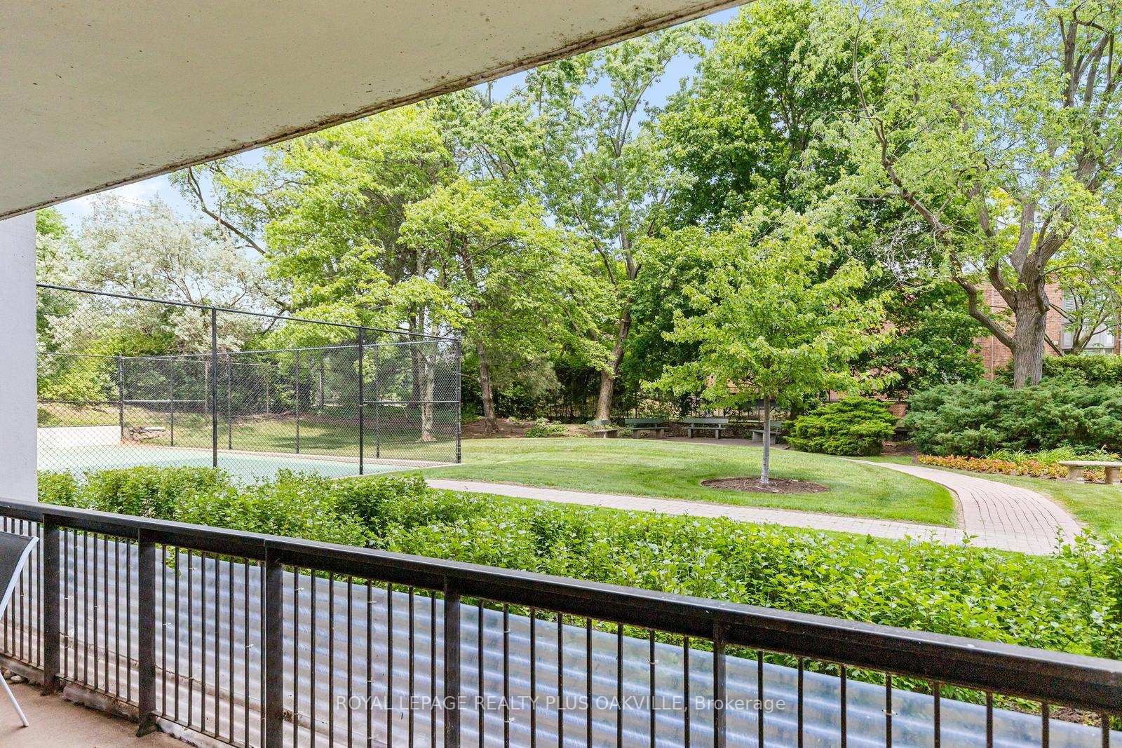 Photo 27 of Unit 102, 2175 Marine Drive, Oakville, Bronte — HOMEH