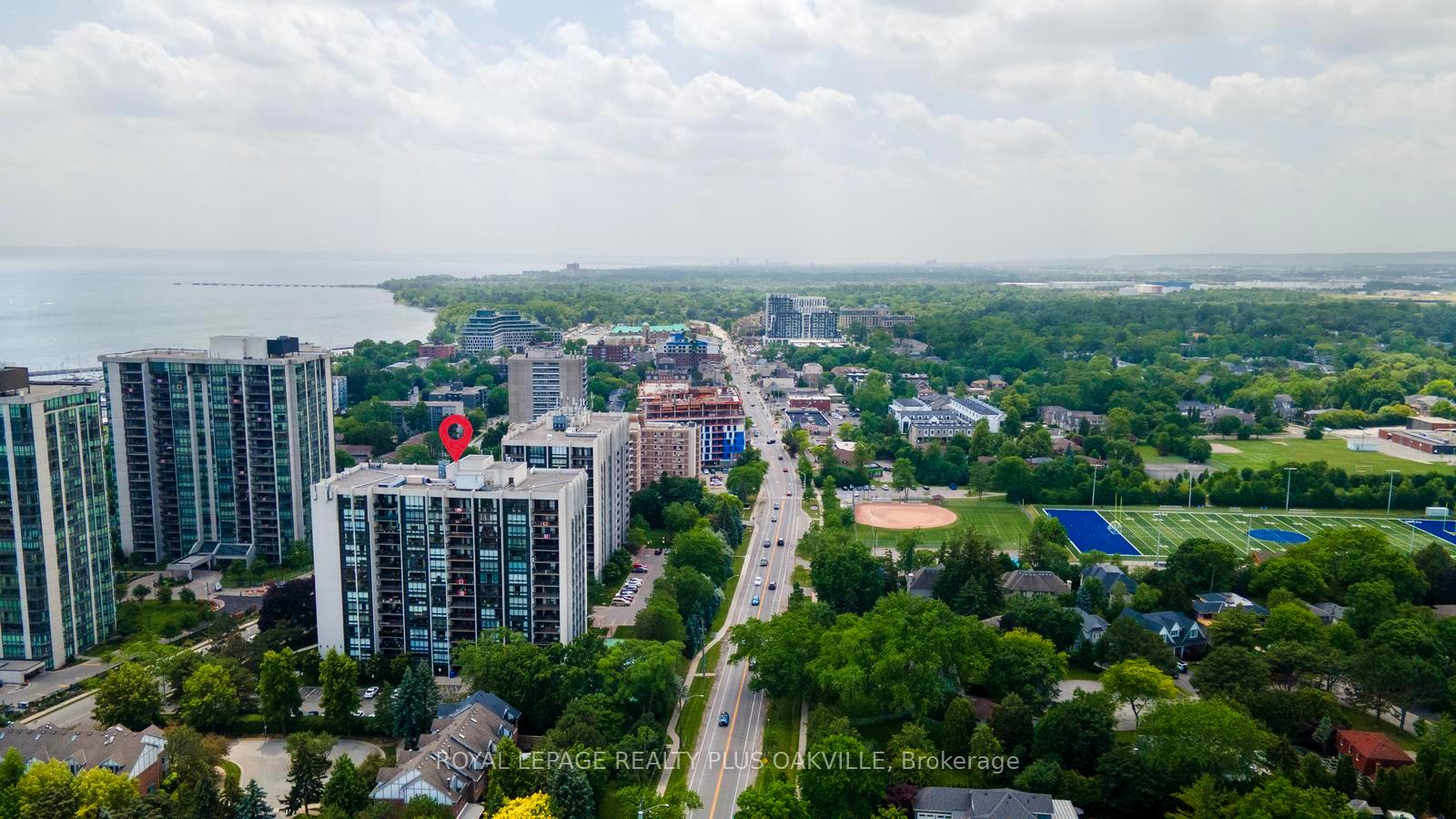 Photo 38 of Unit 102, 2175 Marine Drive, Oakville, Bronte — HOMEH