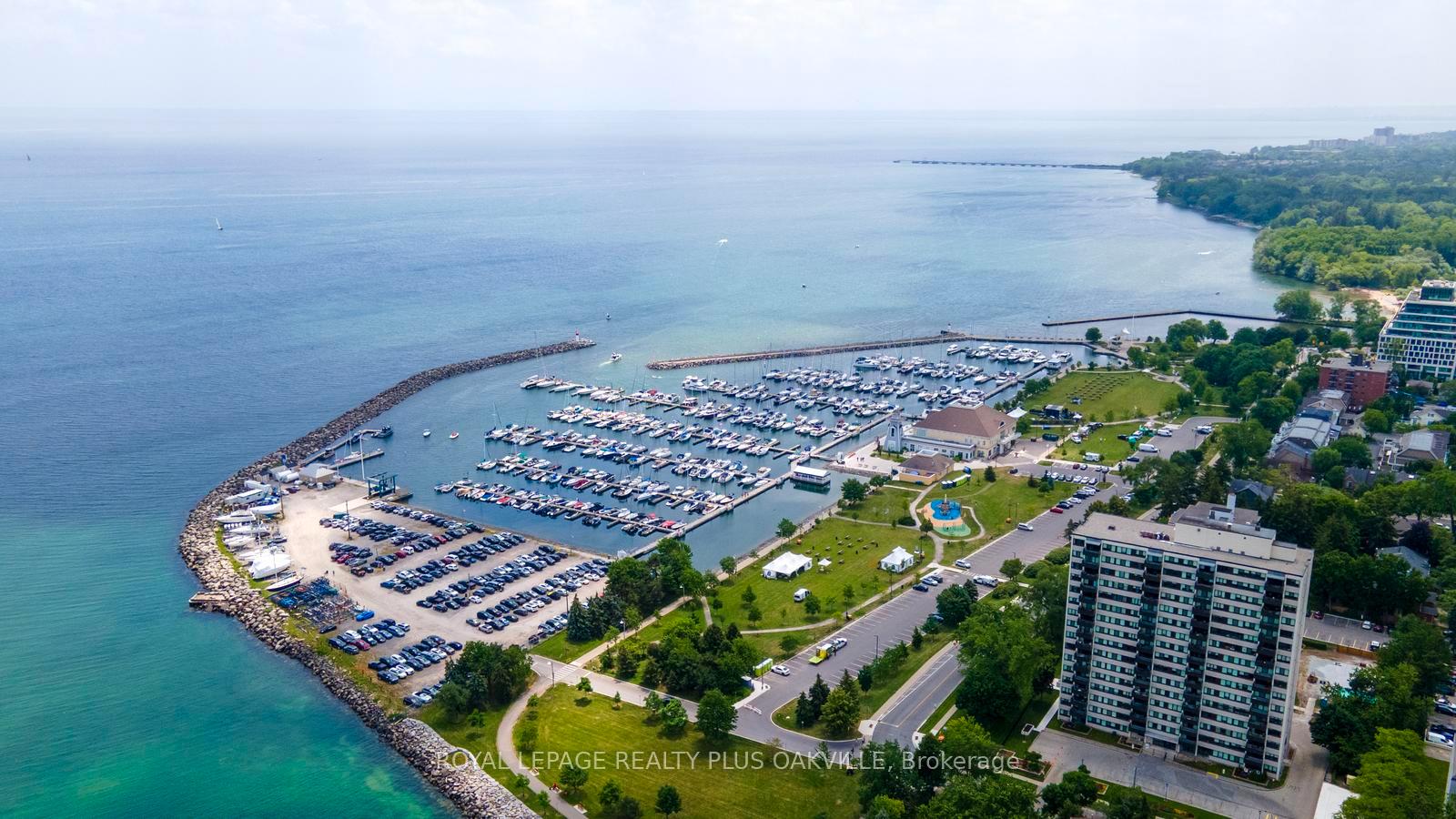 Photo 40 of Unit 102, 2175 Marine Drive, Oakville, Bronte — HOMEH