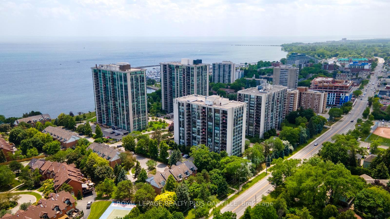 Photo 44 of Unit 102, 2175 Marine Drive, Oakville, Bronte — HOMEH