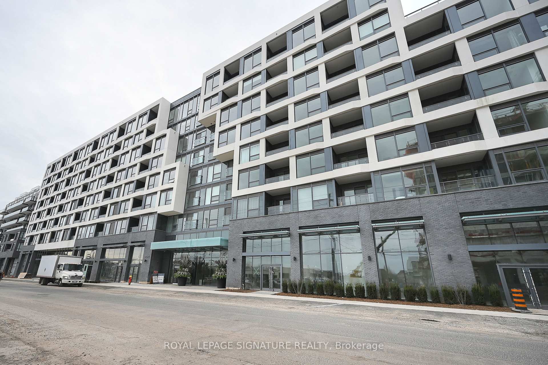 Photo of Unit 333, 2450 Old Bronte Road