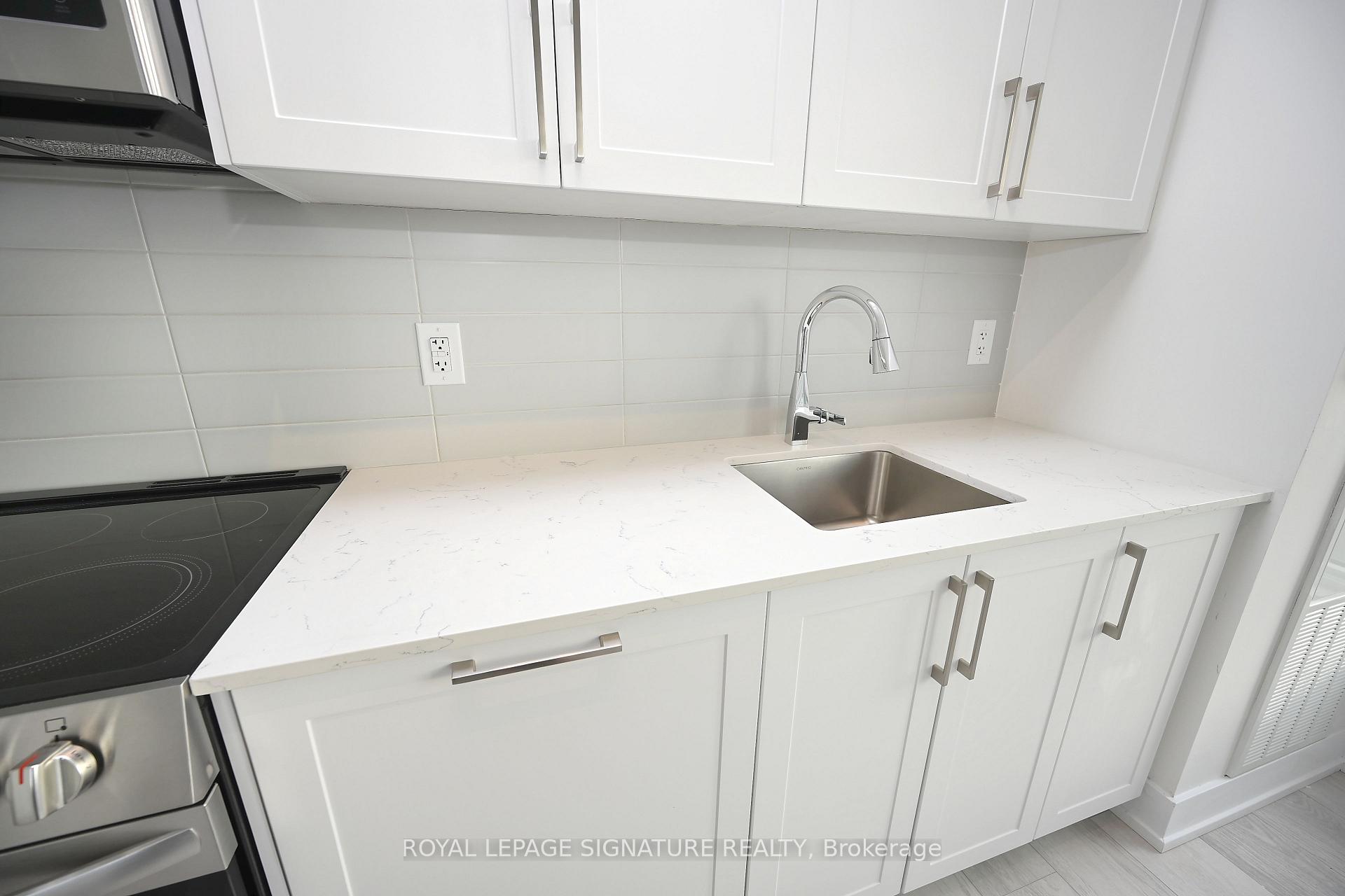 Photo 21 of Unit 333, 2450 Old Bronte Road, Oakville, Westmount — HOMEH