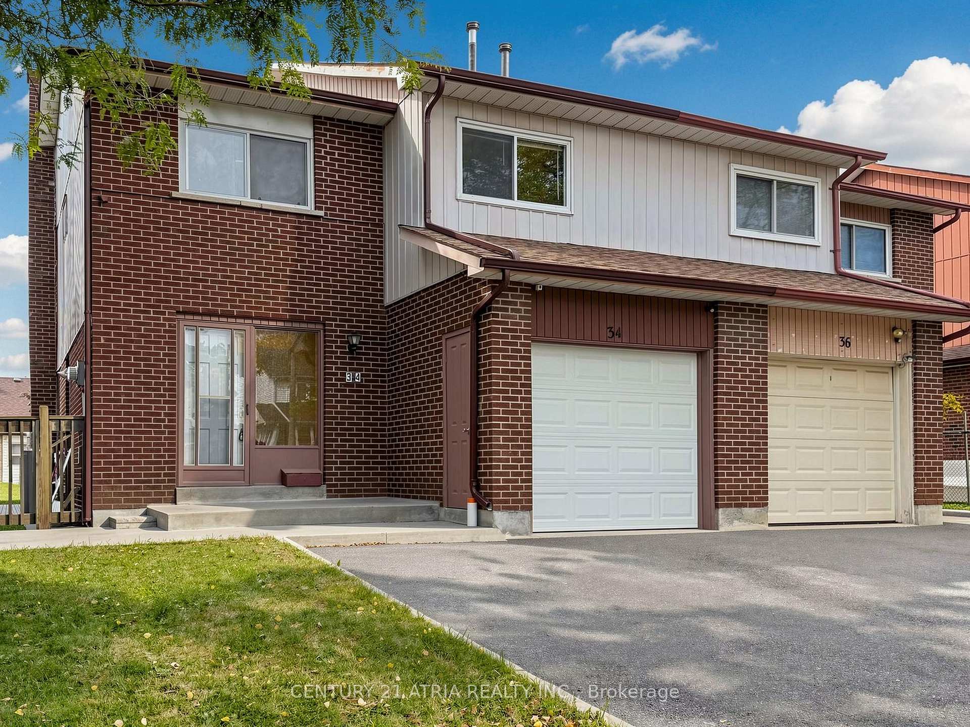 Photo 2 of 34 Haven Hill Square, Scarborough, Agincourt North — HOMEH