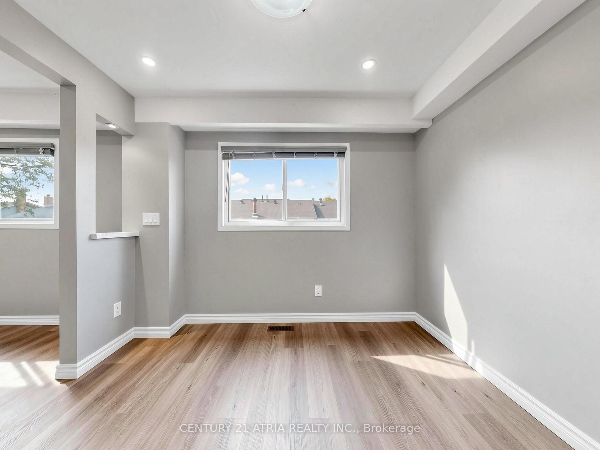 Photo 10 of 34 Haven Hill Square, Scarborough, Agincourt North — HOMEH