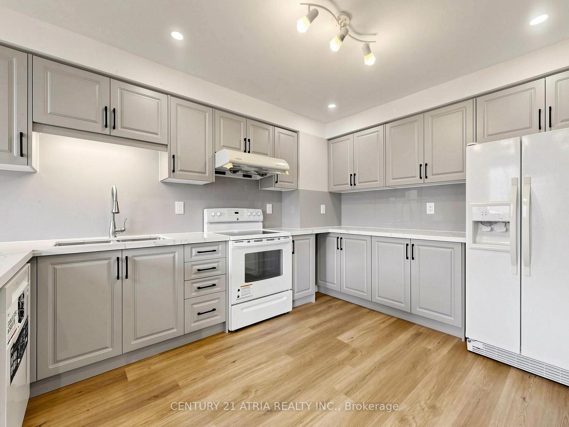 Photo 11 of 34 Haven Hill Square, Scarborough, Agincourt North — HOMEH