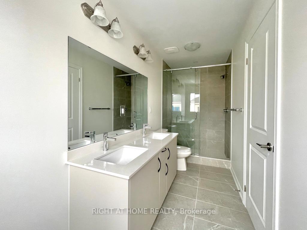 Photo 16 of 63 Phoenix Boulevard, Barrie, Rural Barrie Southeast — HOMEH