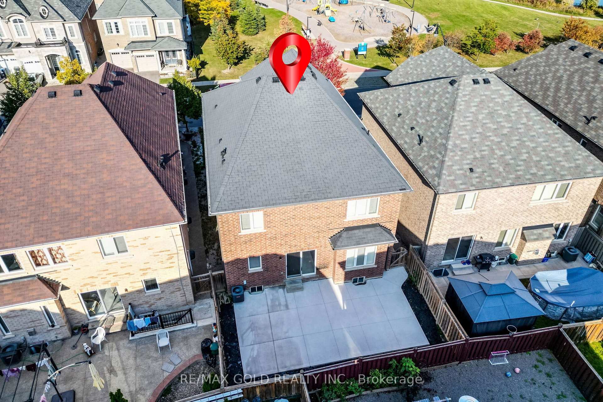 Photo 38 of 17 Lola Crescent, Brampton, Northwest Brampton — HOMEH