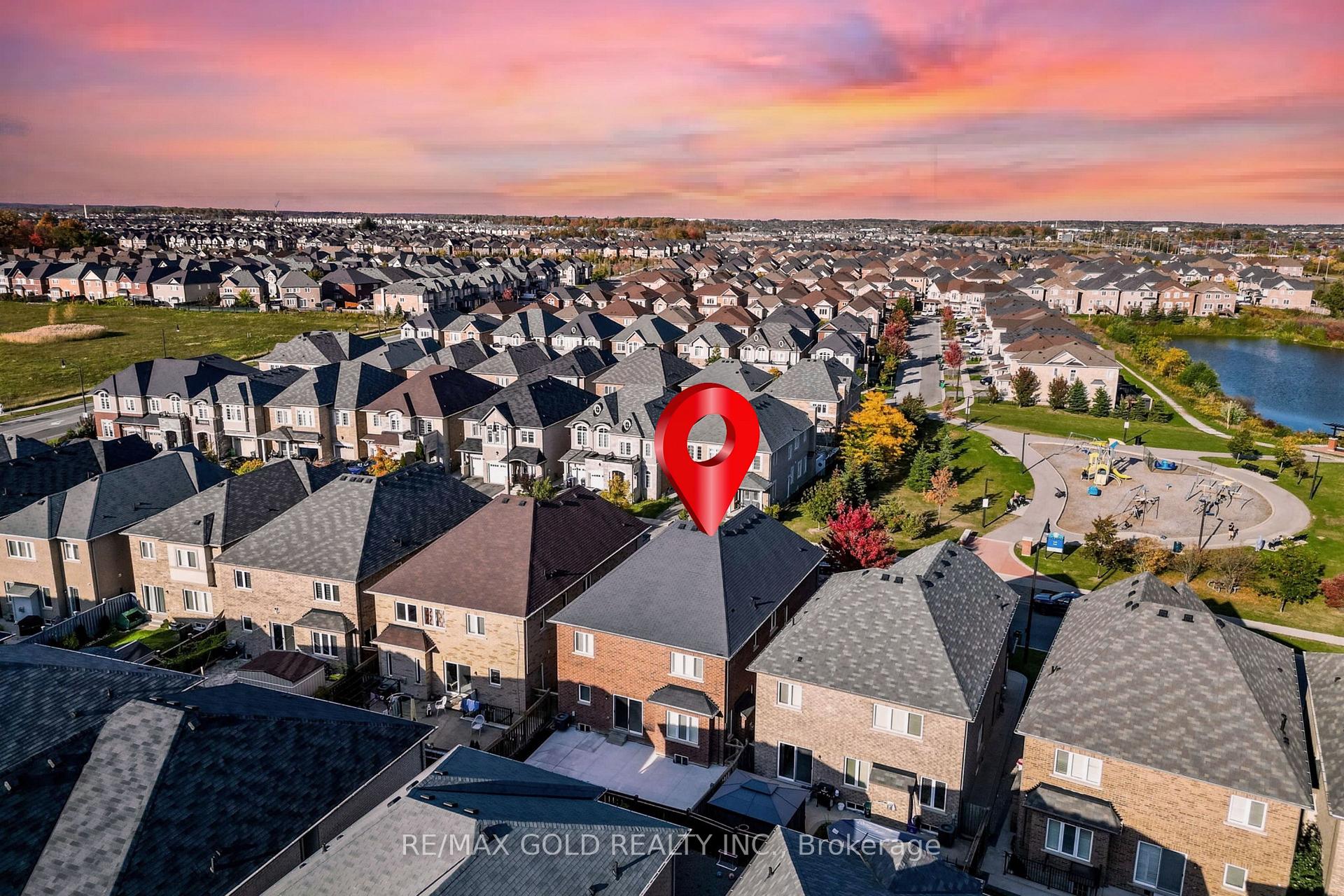 Photo 39 of 17 Lola Crescent, Brampton, Northwest Brampton — HOMEH