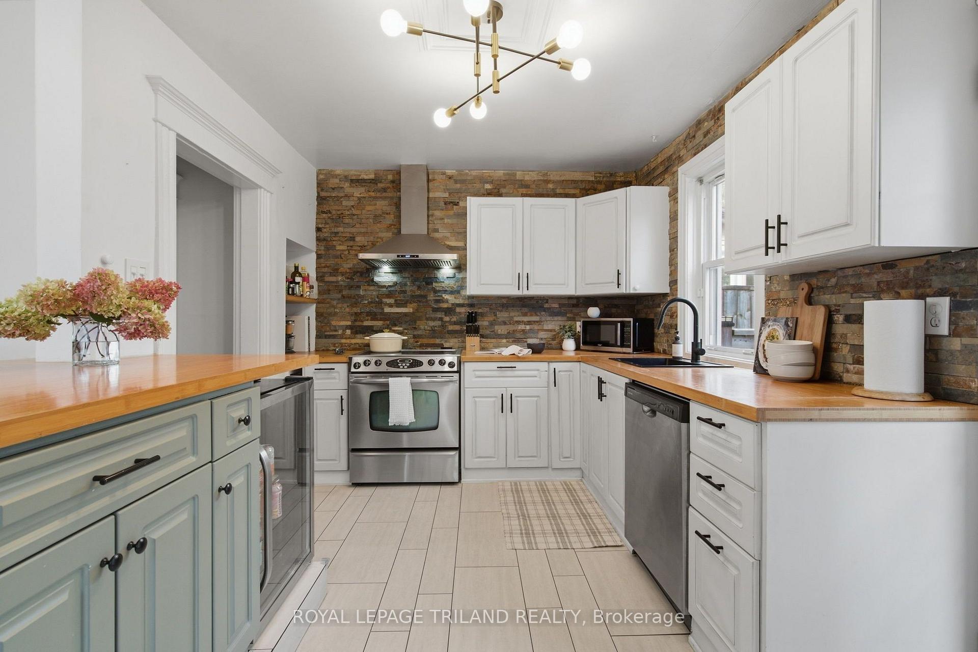 Photo 13 of 54 Hume Street, London, East M — HOMEH