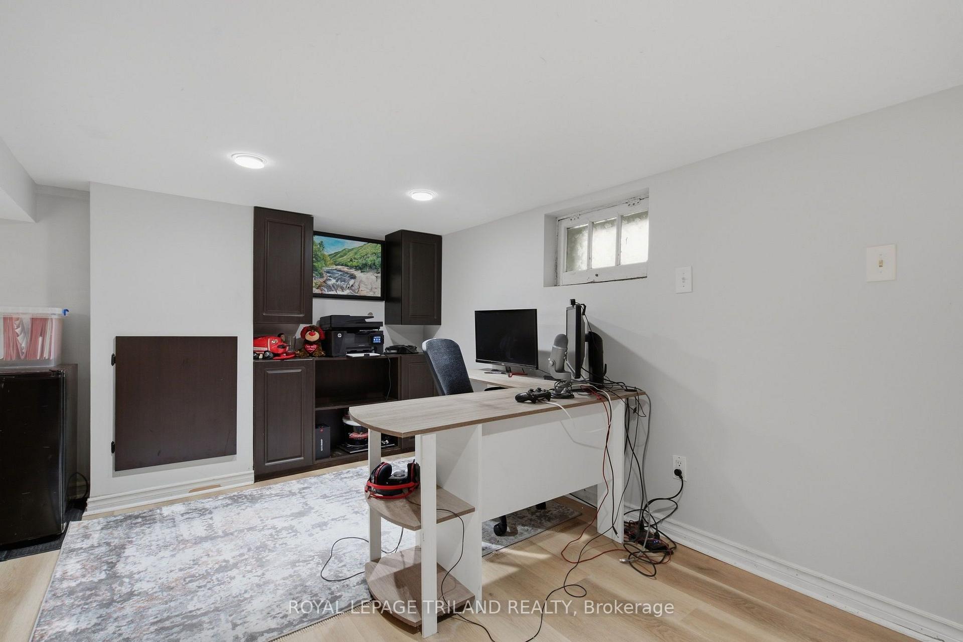 Photo 36 of 54 Hume Street, London, East M — HOMEH
