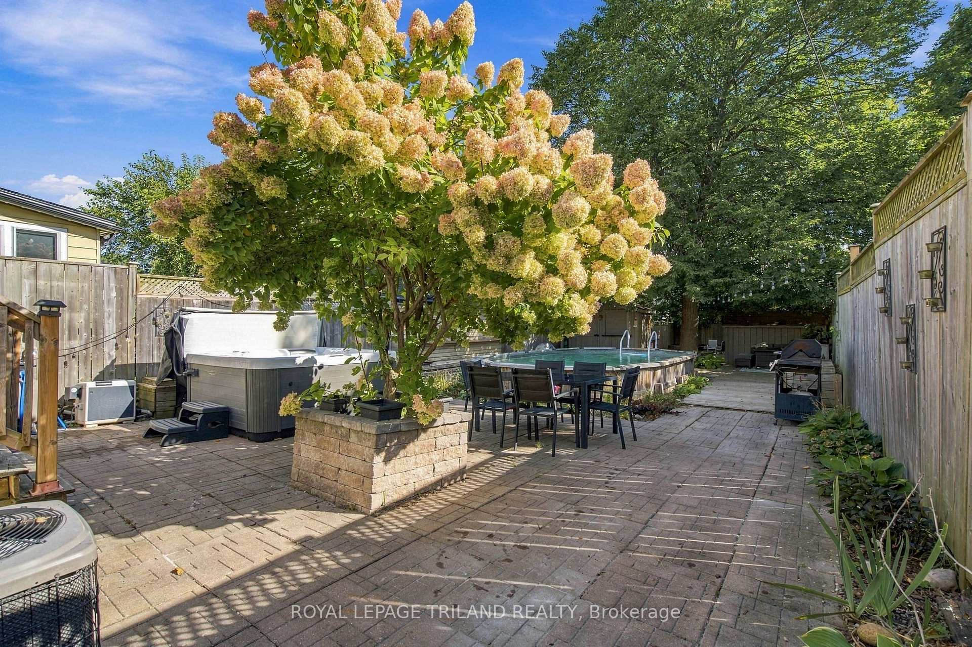Photo 38 of 54 Hume Street, London, East M — HOMEH