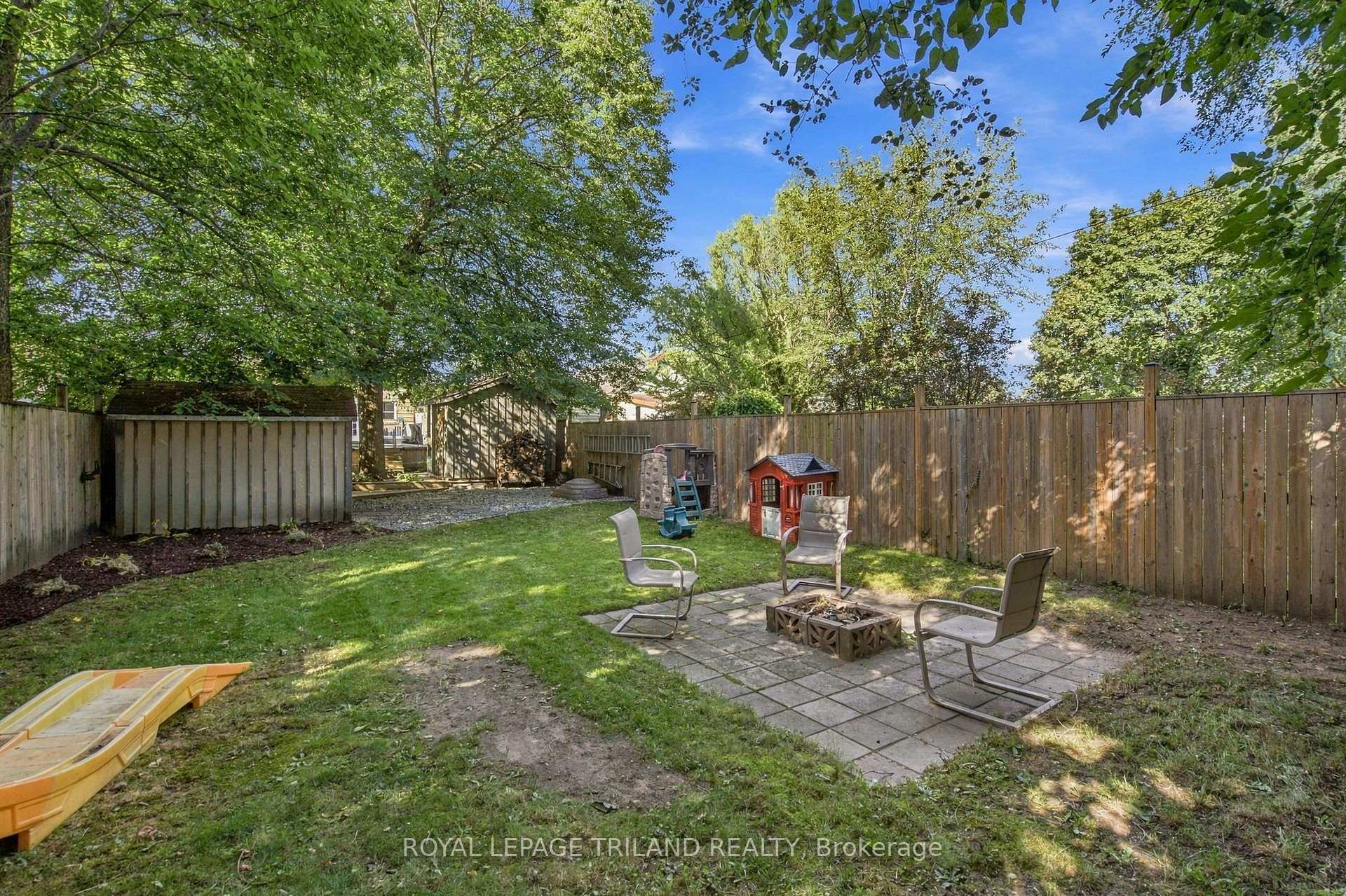 Photo 46 of 54 Hume Street, London, East M — HOMEH