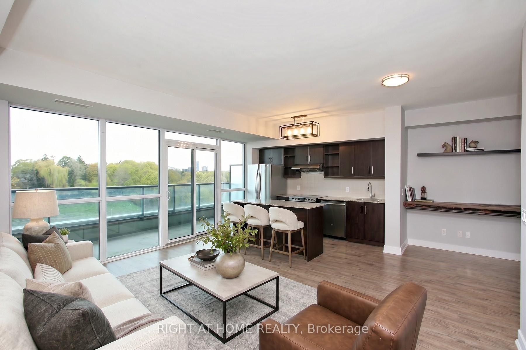 Photo 13 of Unit 303, 35 Brian Peck Crescent, Toronto, Thorncliffe Park — HOMEH