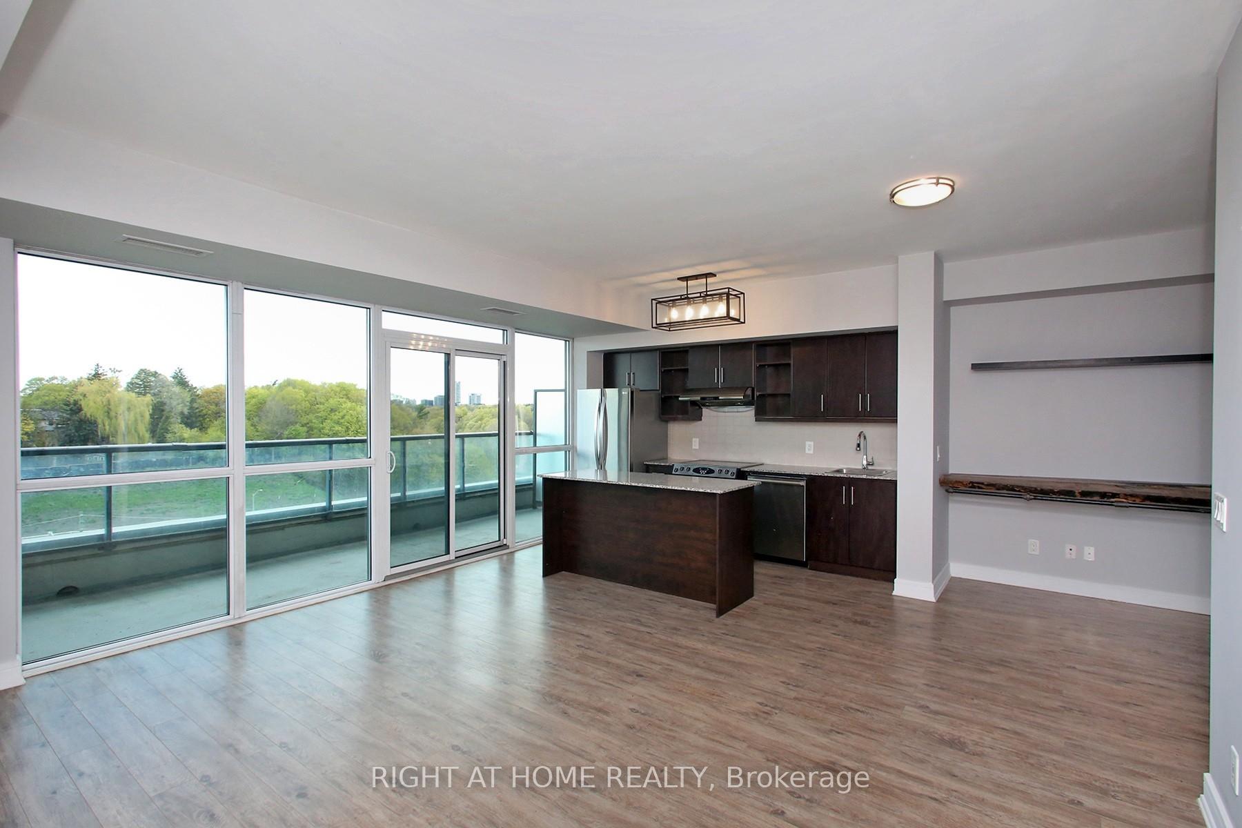Photo 14 of Unit 303, 35 Brian Peck Crescent, Toronto, Thorncliffe Park — HOMEH